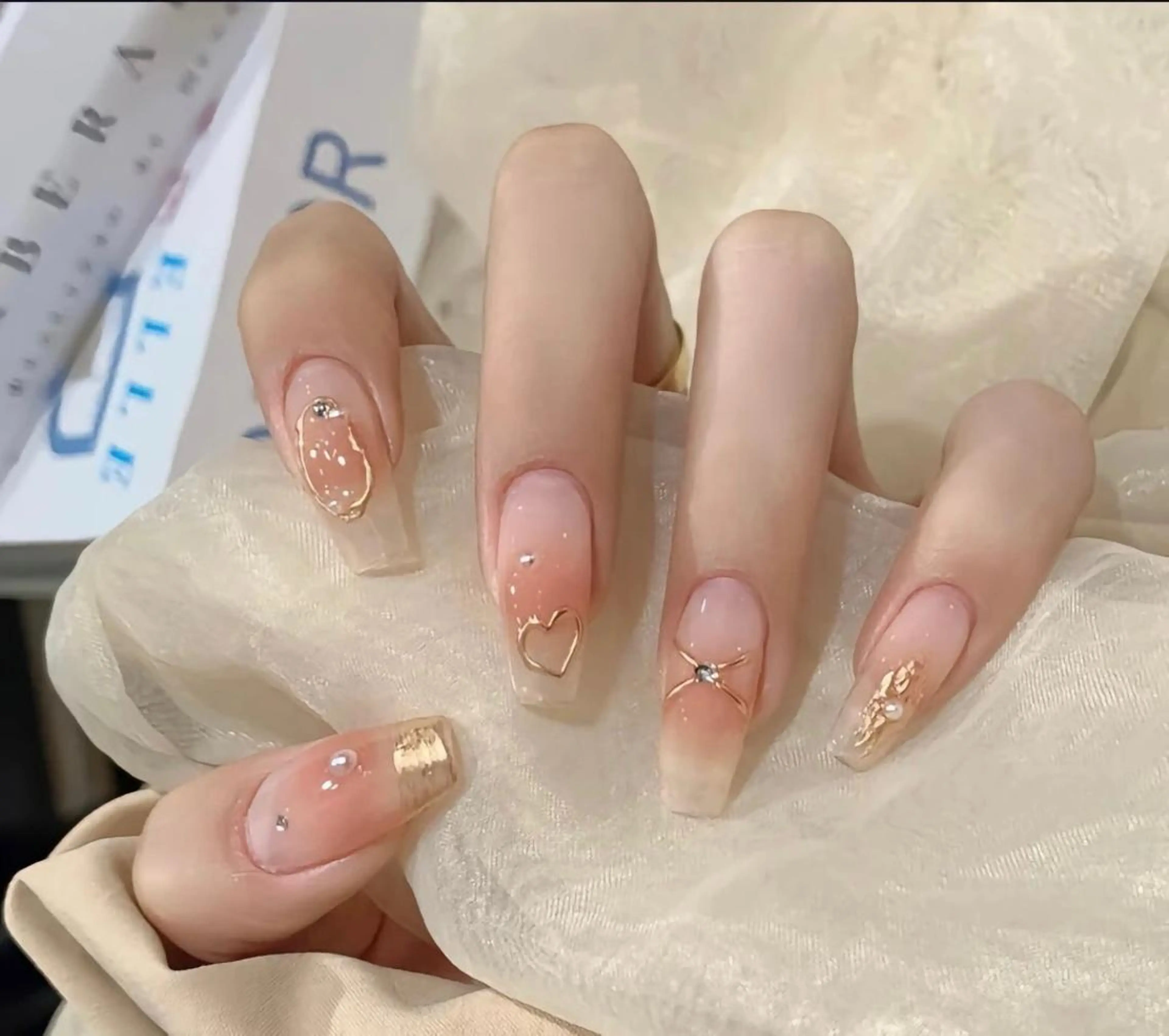 ネイル ハンドネイル シ シのネイルデザイン