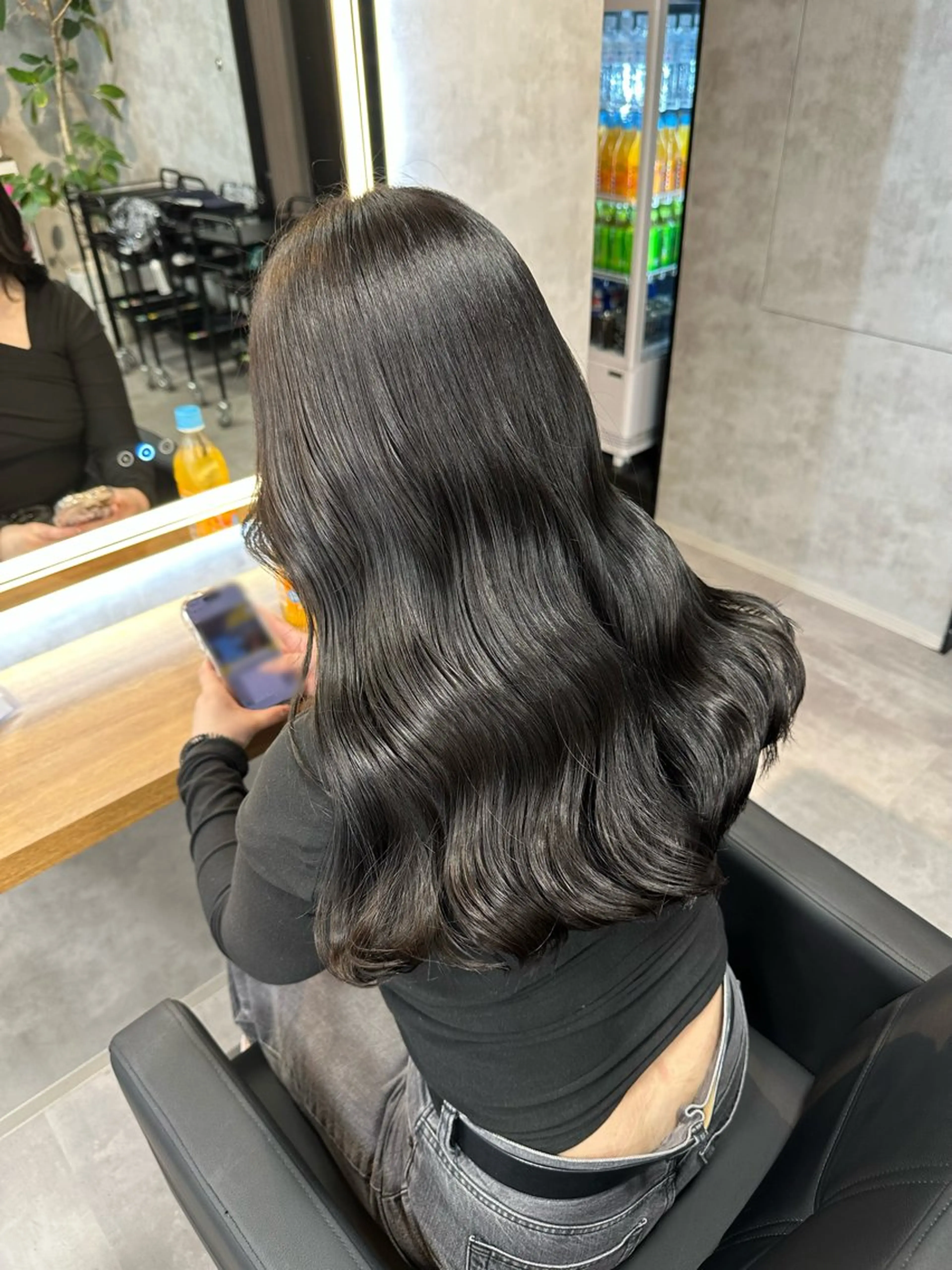 ロング カラー ヘアカラー ヘアセット 渡邊 恋菜のヘアスタイル