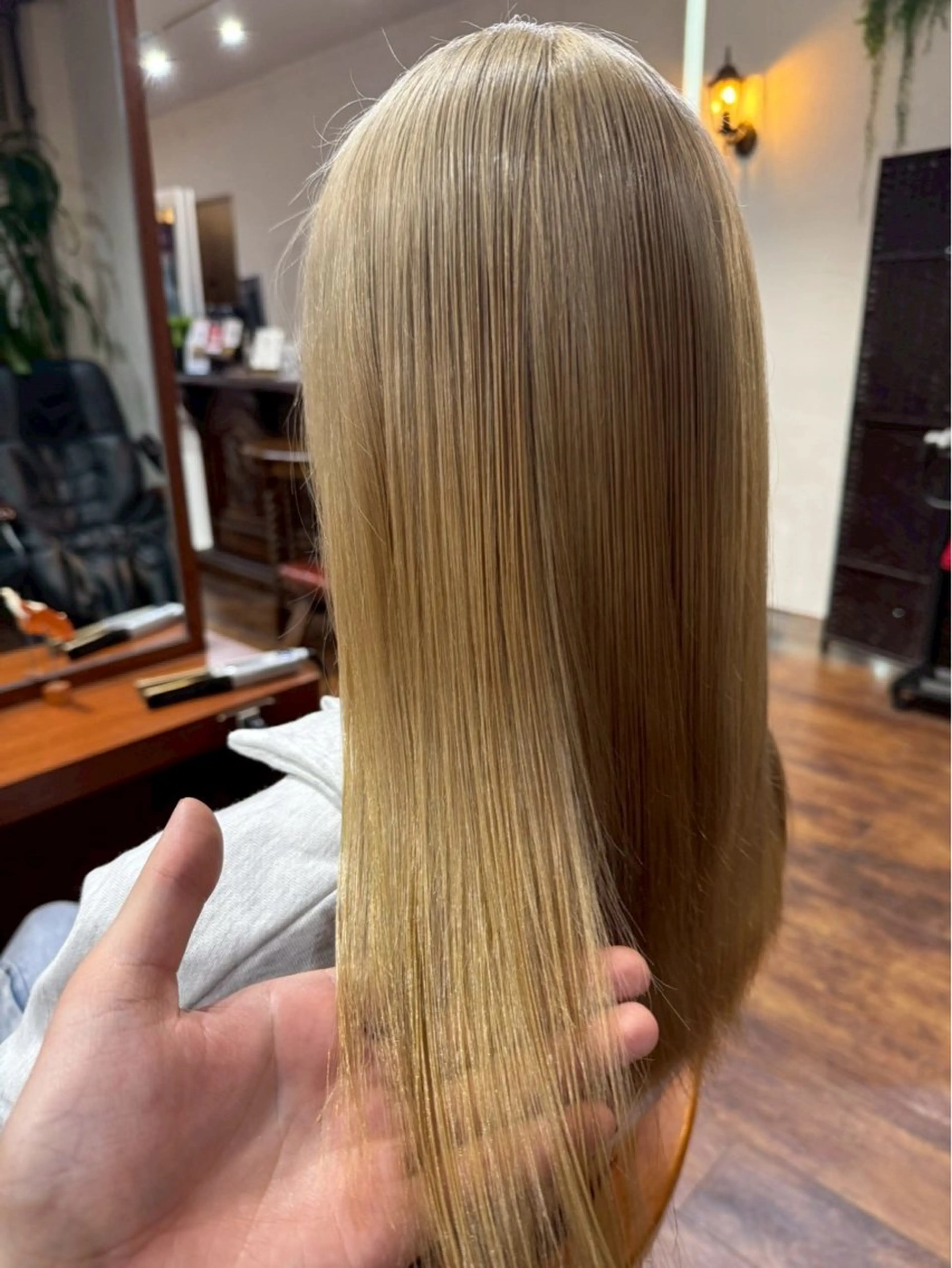 ロング 🌟YUYA/寒色/ エクステ/ハイトーンのヘアスタイル