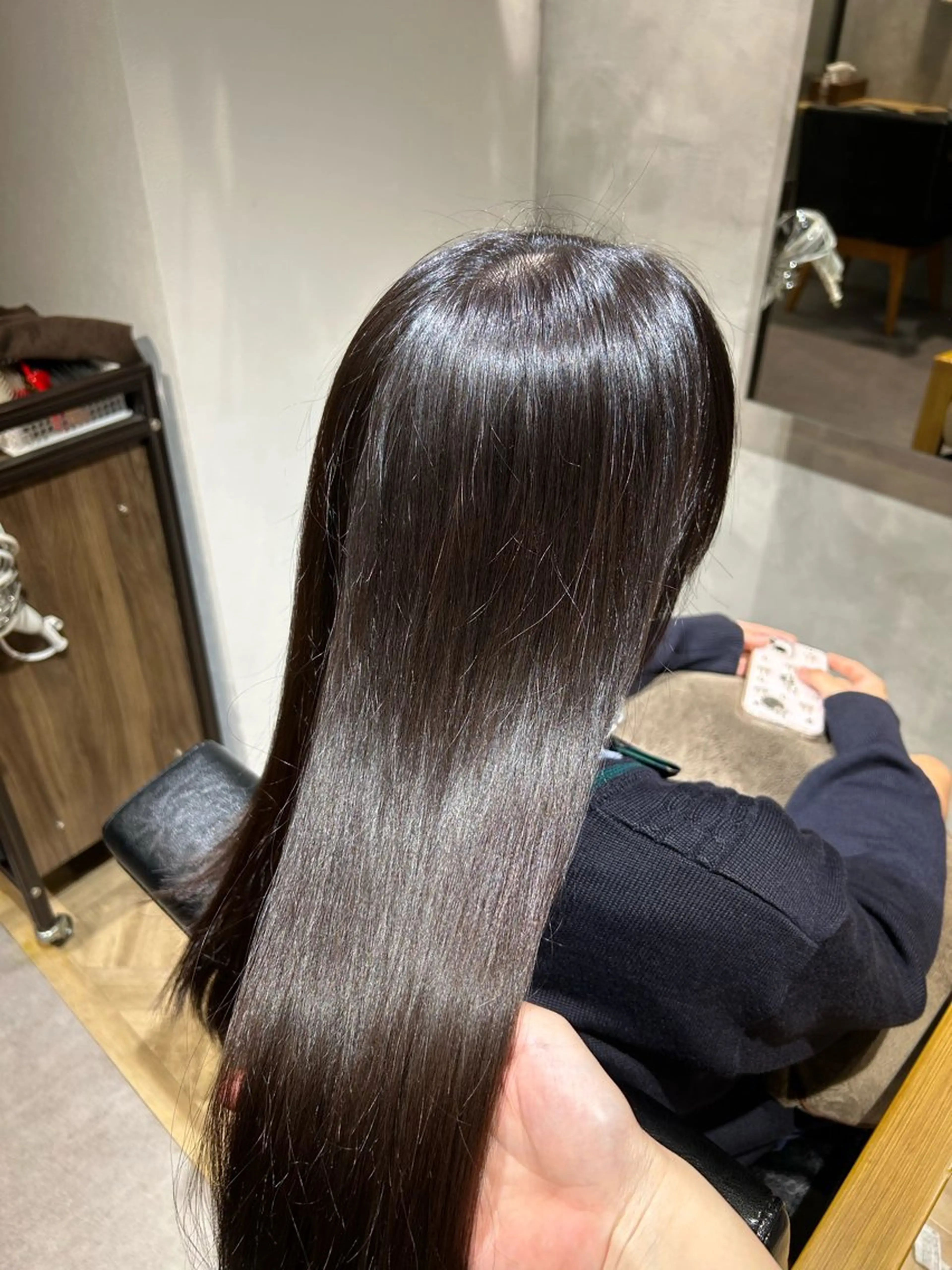 ロング 金澤 七海のヘアスタイル