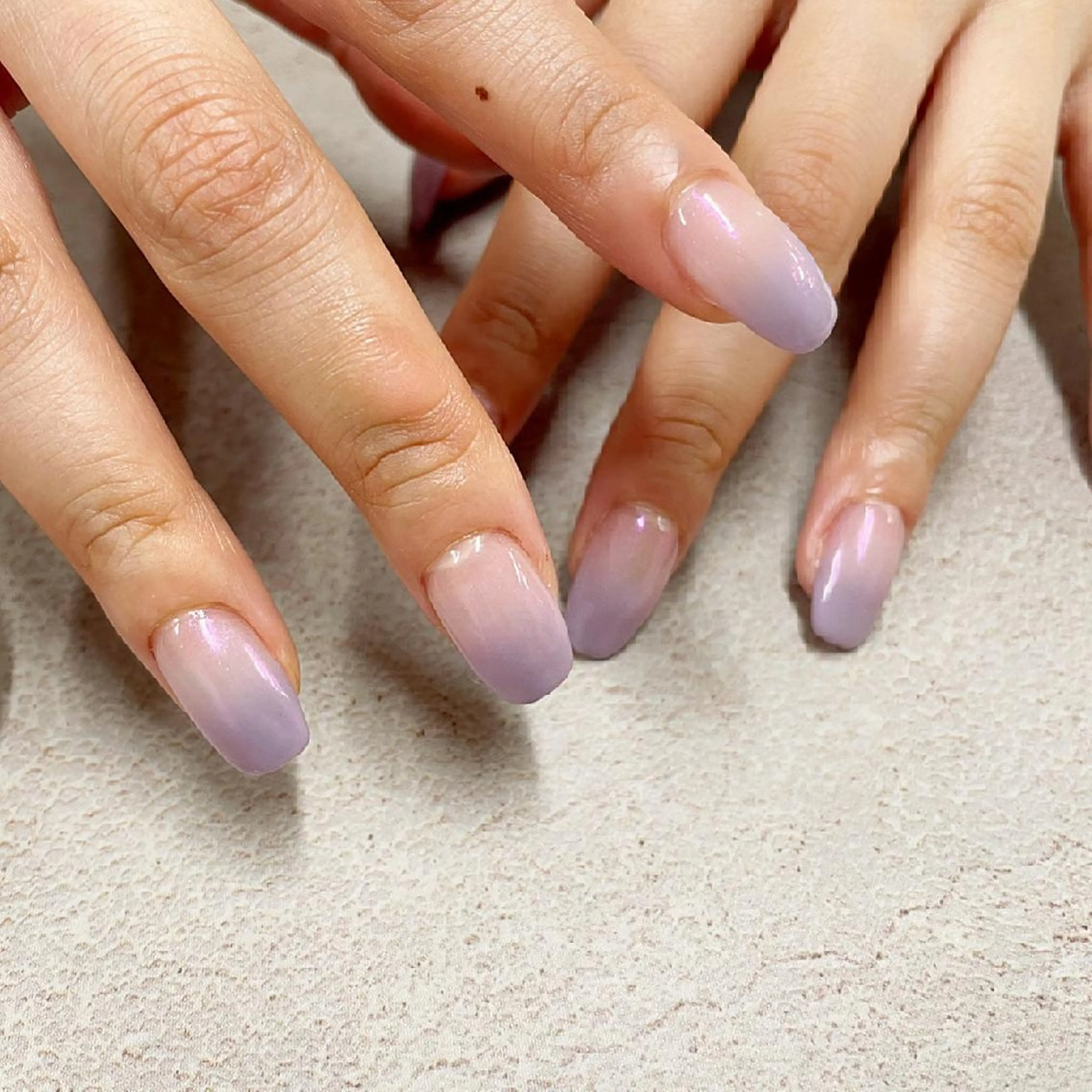 ネイル グラデーション ミラーネイル nicolenail /emureのネイルデザイン