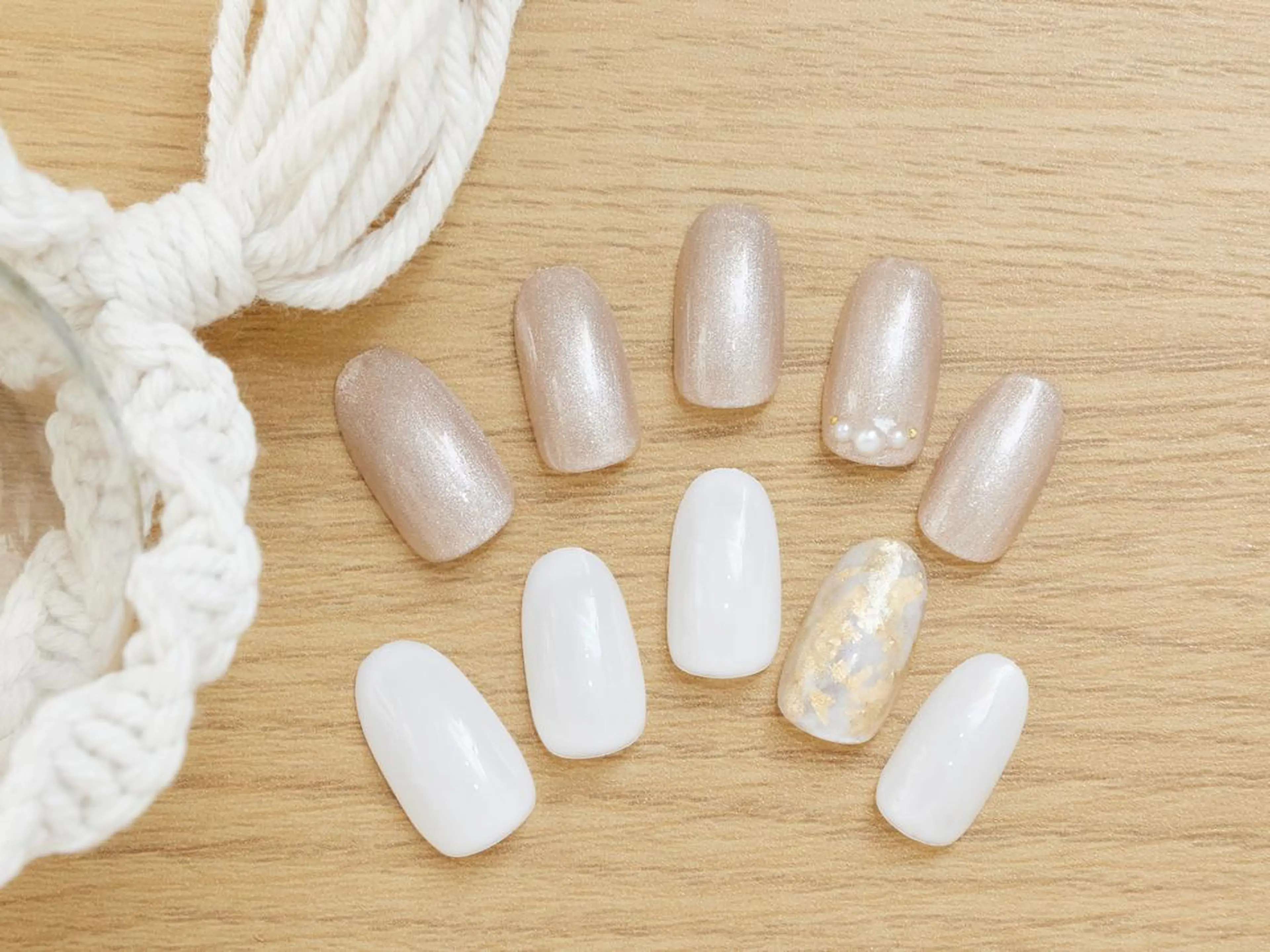 ネイル フレンチネイル ジェルネイル グラデーション マグネットネイル ミラーネイル 【パラジェル認定】 newiネイル京橋のネイルデザイン