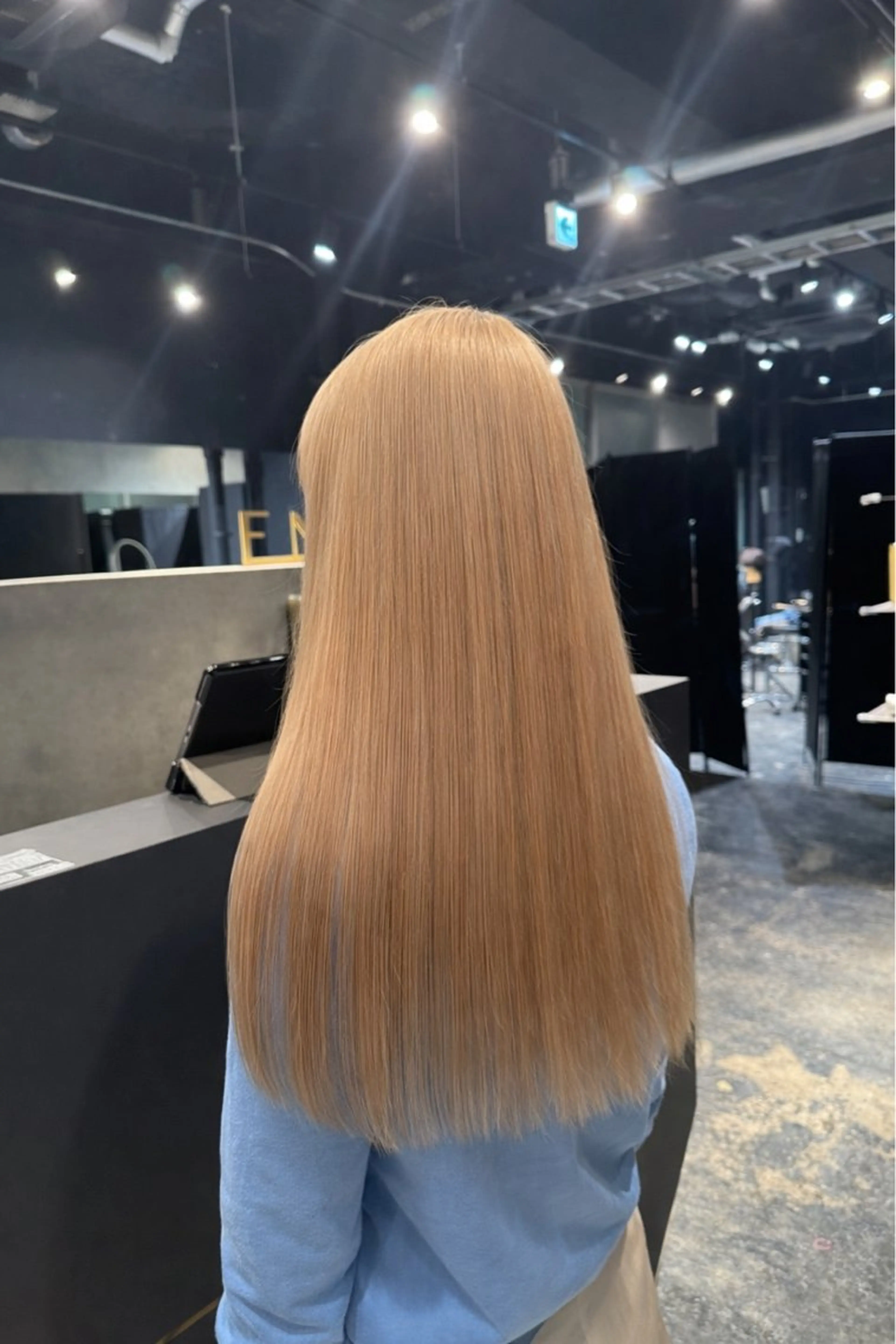 カラー ヘアカラー ブリーチ/透明感 カラー🖤🪽みさきのヘアスタイル