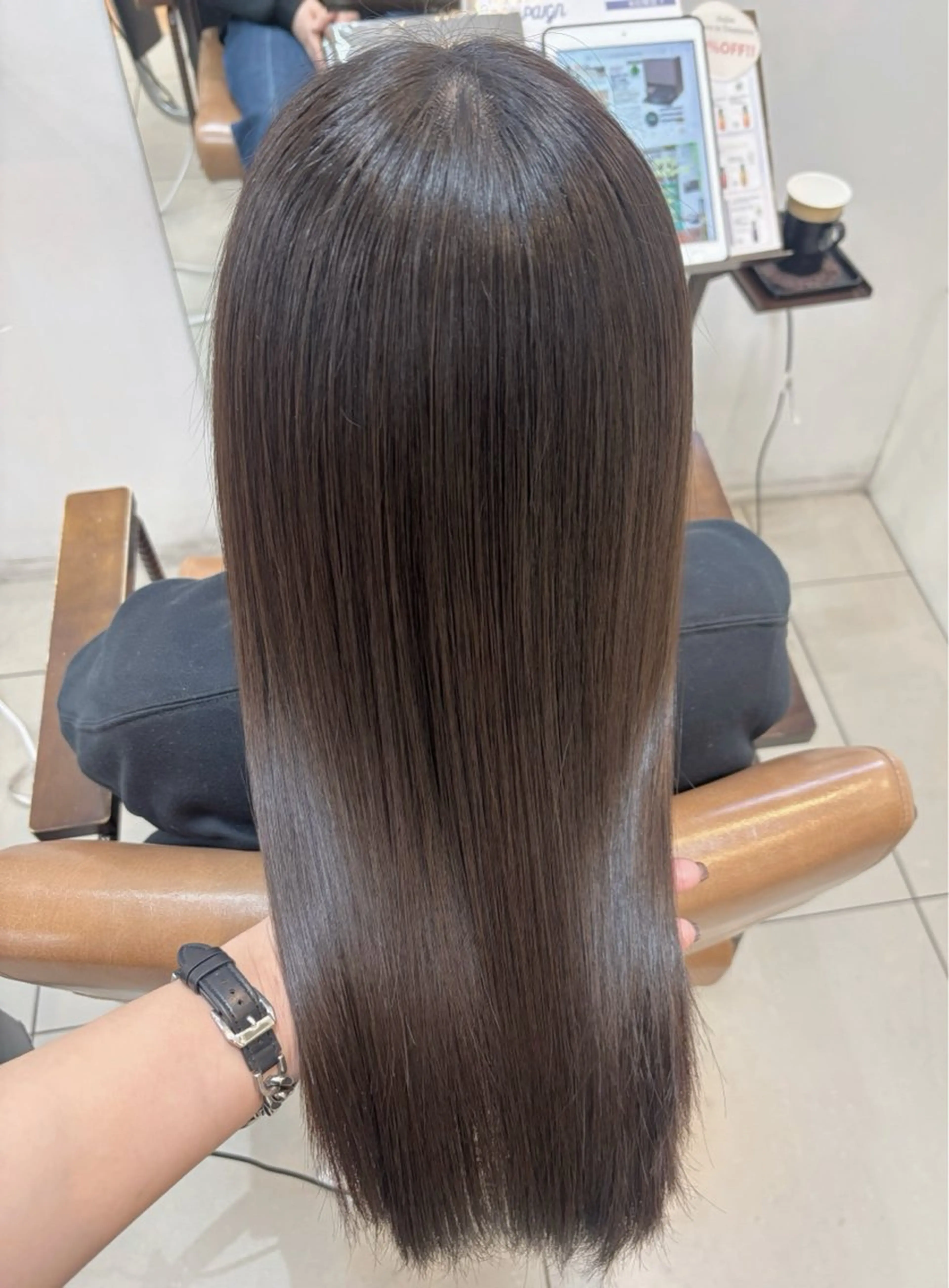 セミロング カラー アッシュ オリーブアッシュ 髪質改善 ヘアカラー トリートメント 頭皮×髪質改善 透明感カラー💎中村のヘアスタイル