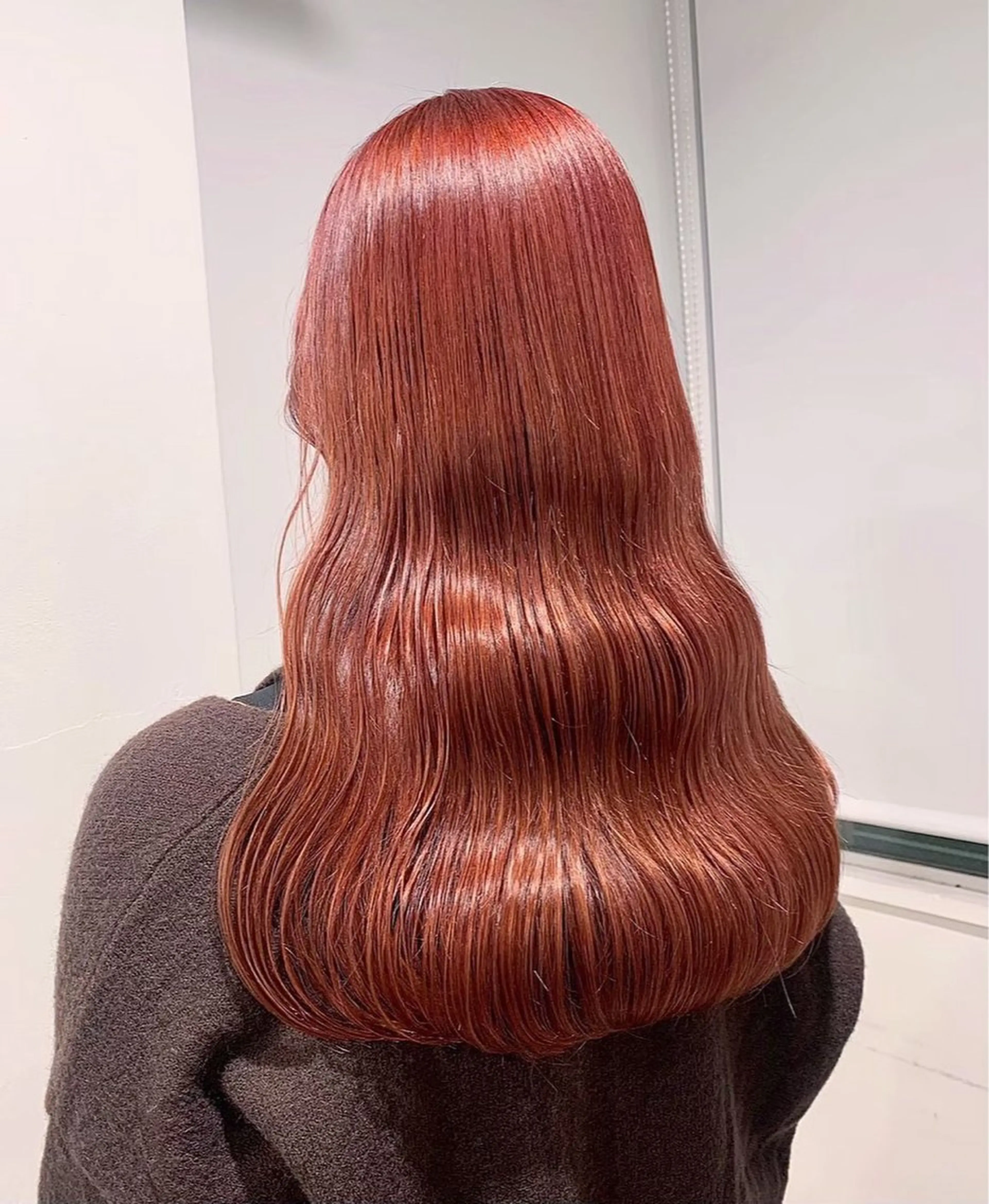 ロング ヘアカラー トリートメント ヘッドスパ ヘアセット 韓国レイヤー🕊️ 柔らかベージュ🧸のヘアスタイル