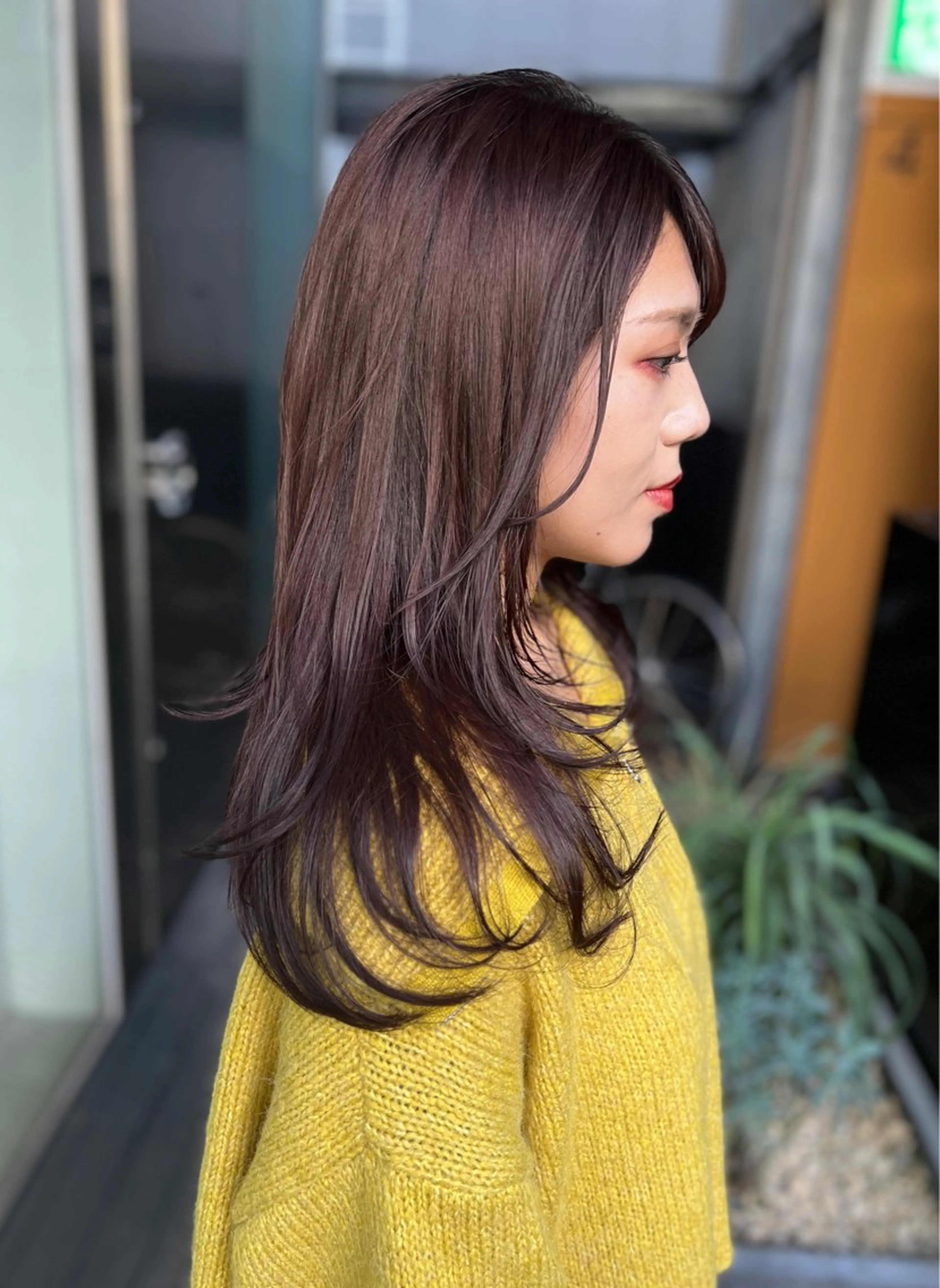 セミロング カラー ブラウンカラー レイヤーカット カット ヘアカラー トリートメント CHERIEブリーチ ダブルカラー 天神のヘアスタイル