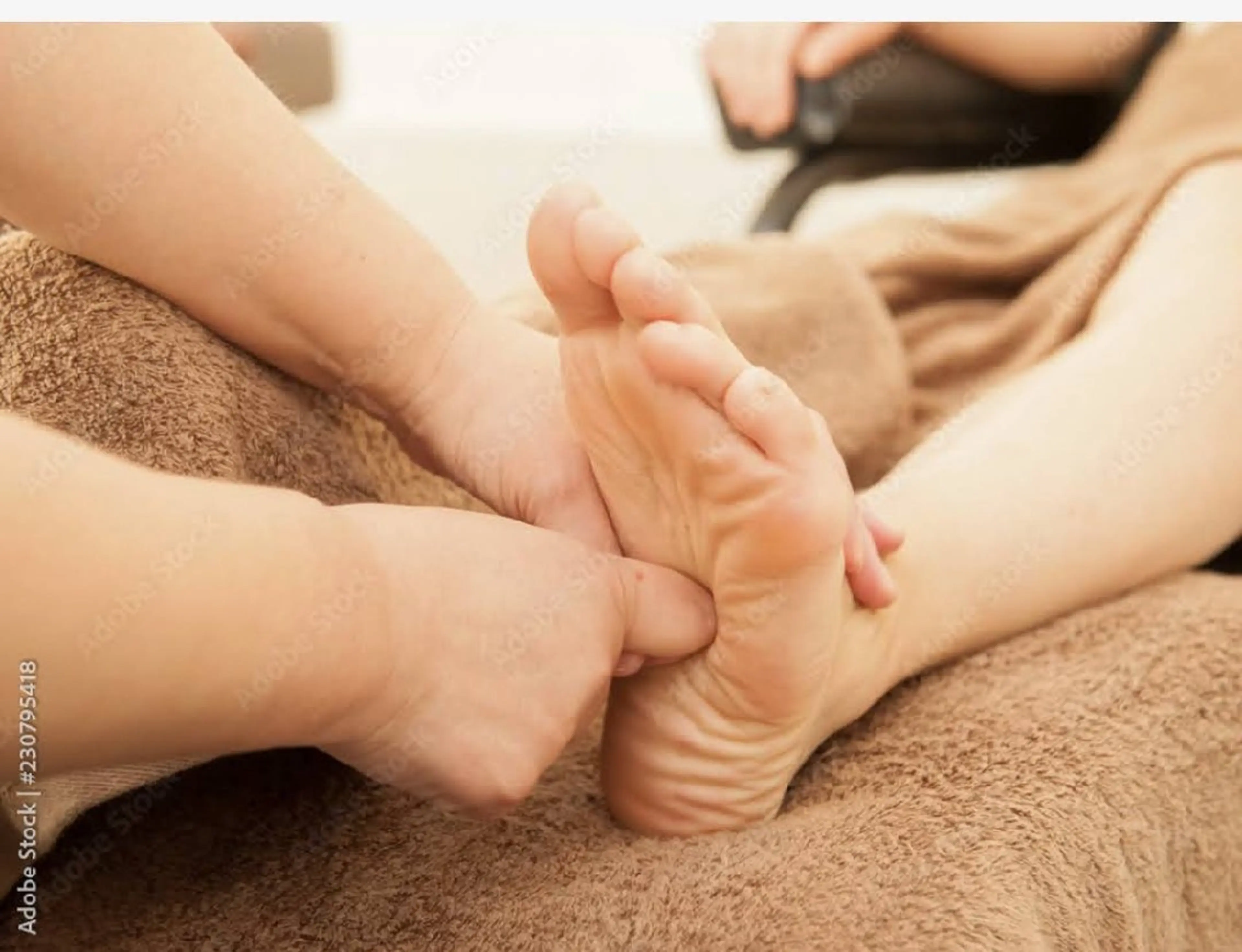 🌺リフレクソロジー50分にホットストーン施術をプレゼント 1000円割引🈹の写真