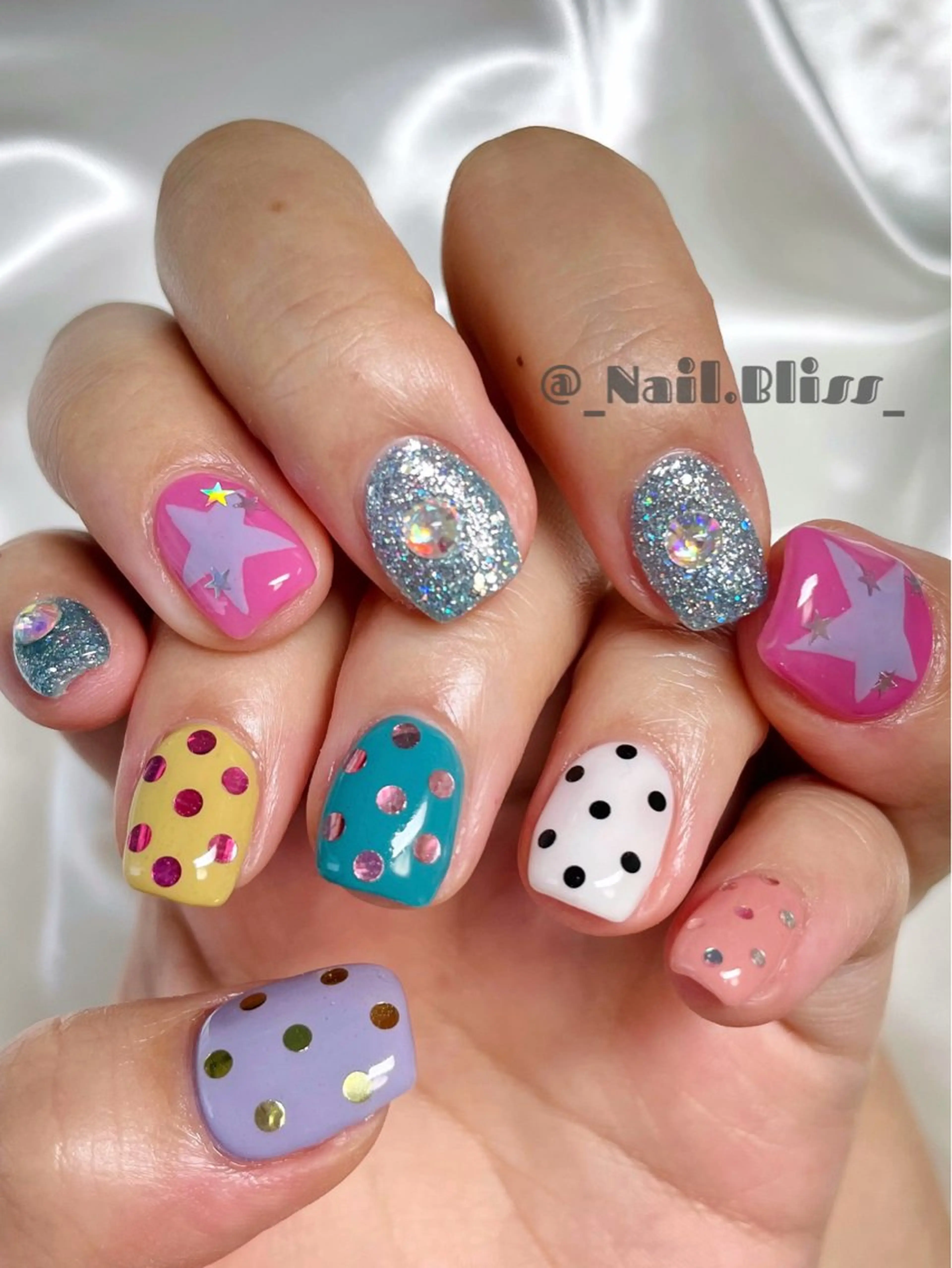 ネイル ドット ハンドネイル NAIL BLISSのネイルデザイン