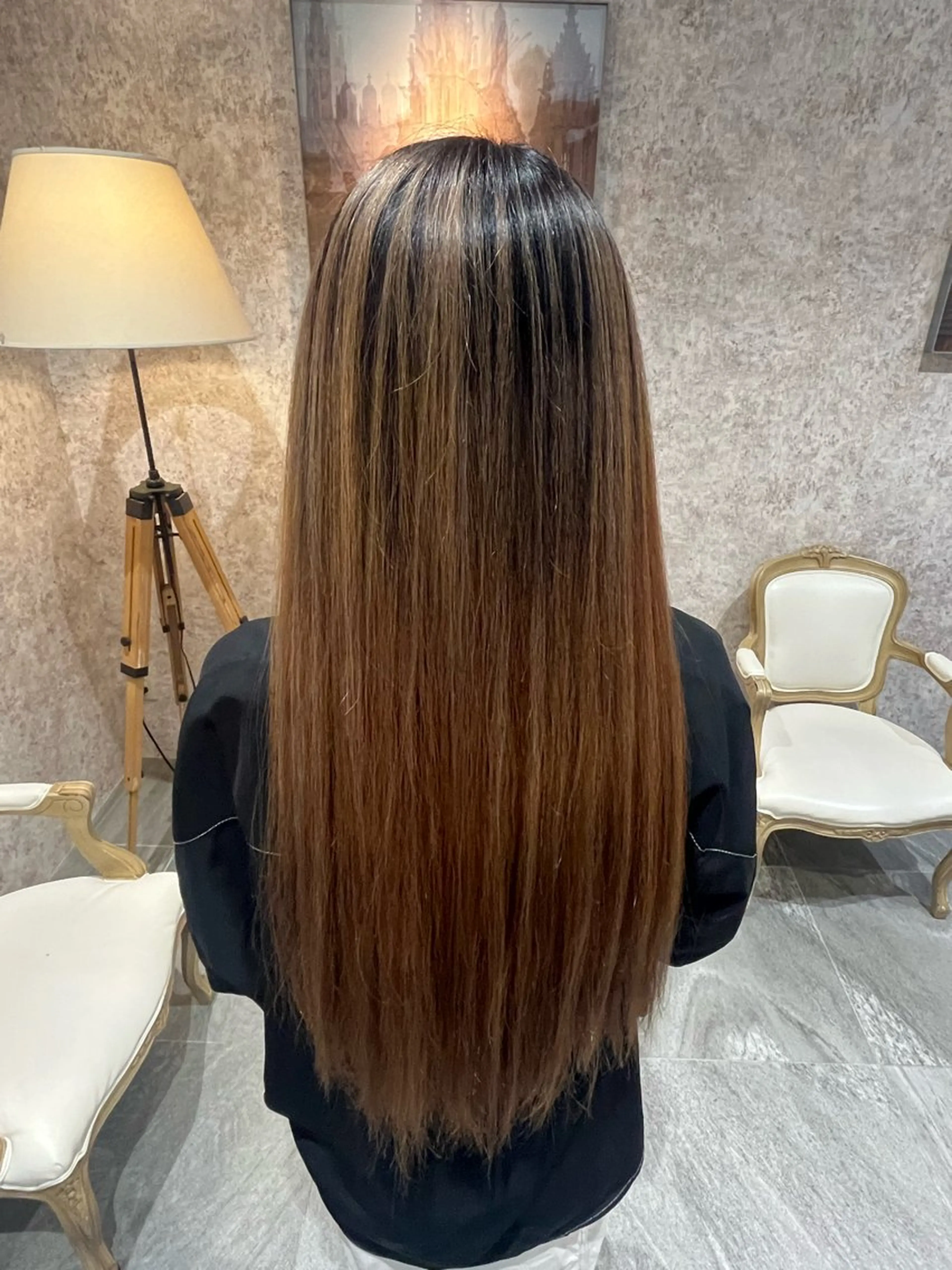 ロング カラー ヘアカラー シャドールーツ earth　深川愛実のヘアスタイル