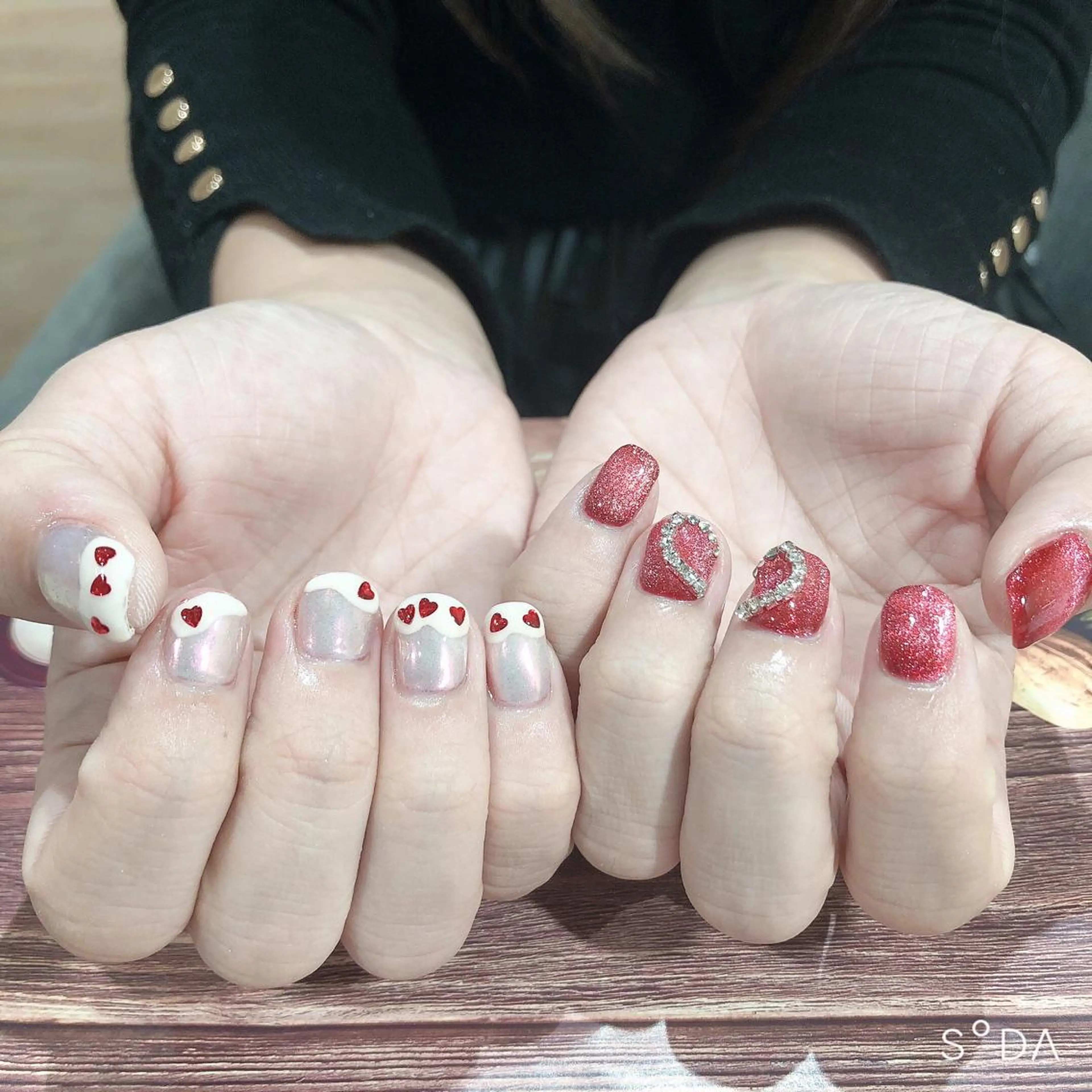 ネイル ハート ハンドネイル 吉野✨ ネイルデザイナー✨のネイルデザイン
