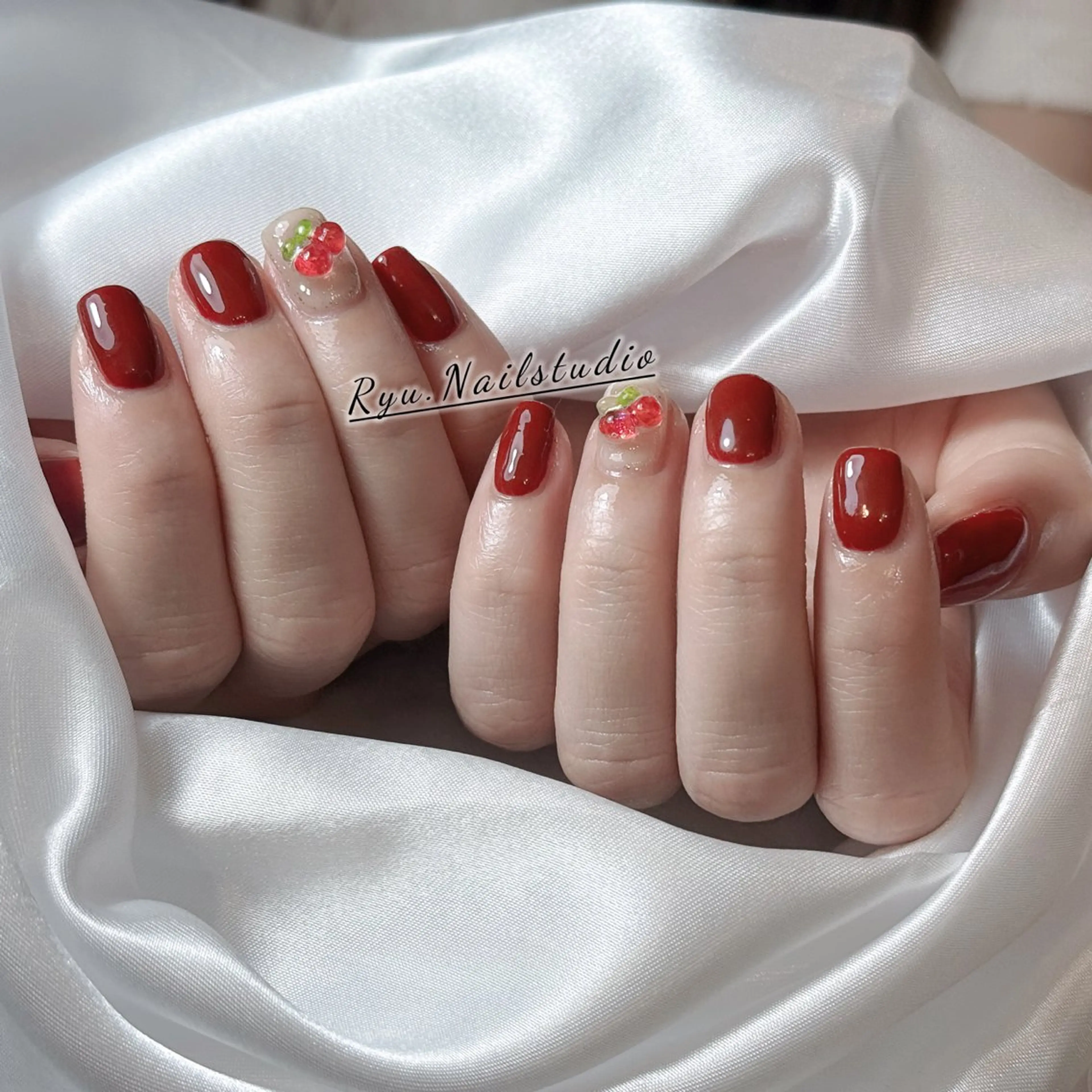 ネイル アートネイル ジェルネイル ニュアンスネイル シンプルネイル ネイルチップ Ryu Nail Studio所属・Ryu Nail 新大久保のネイルデザイン