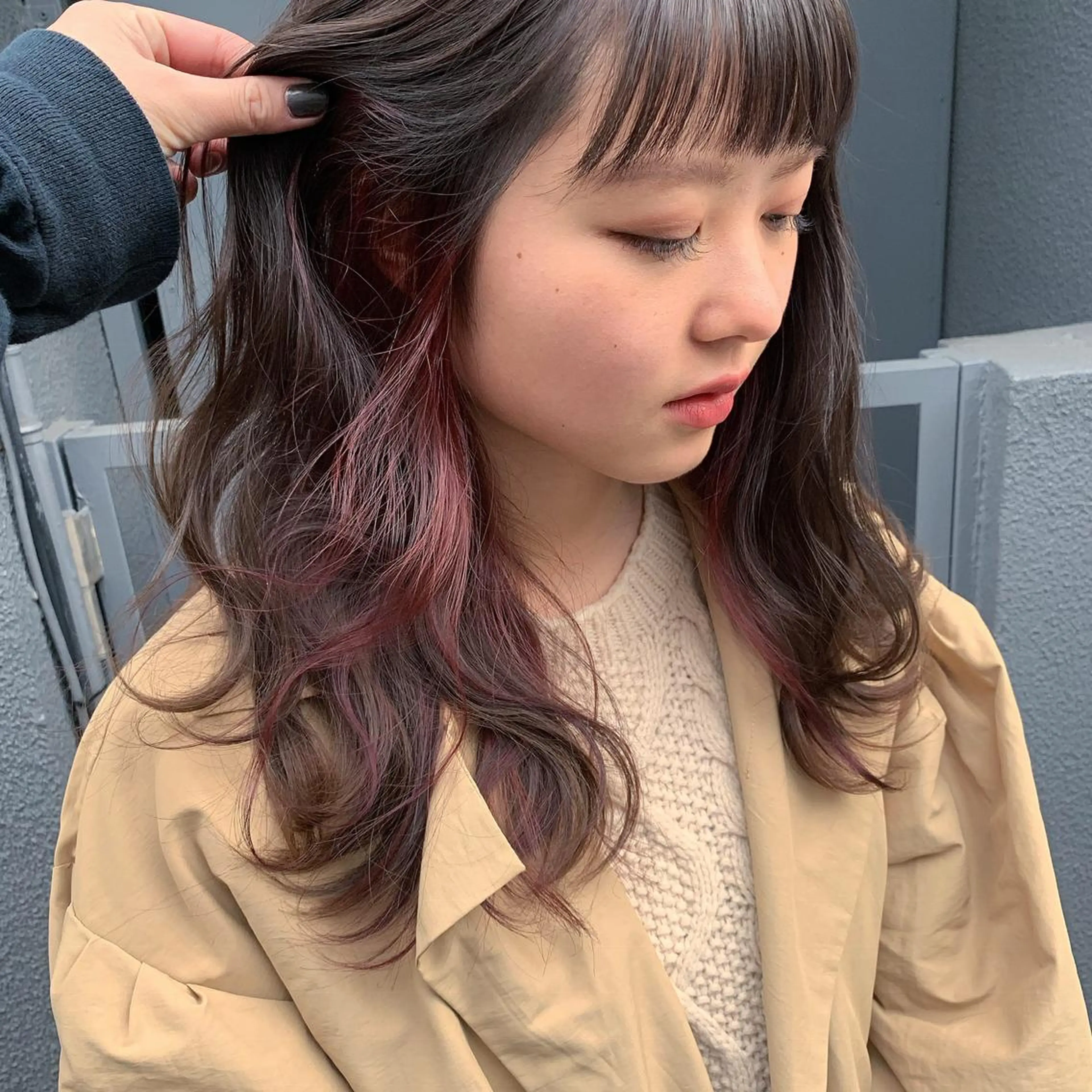 セミロング カラー インナーカラー Nico所属・Nico🌛 Karenのネイルデザイン