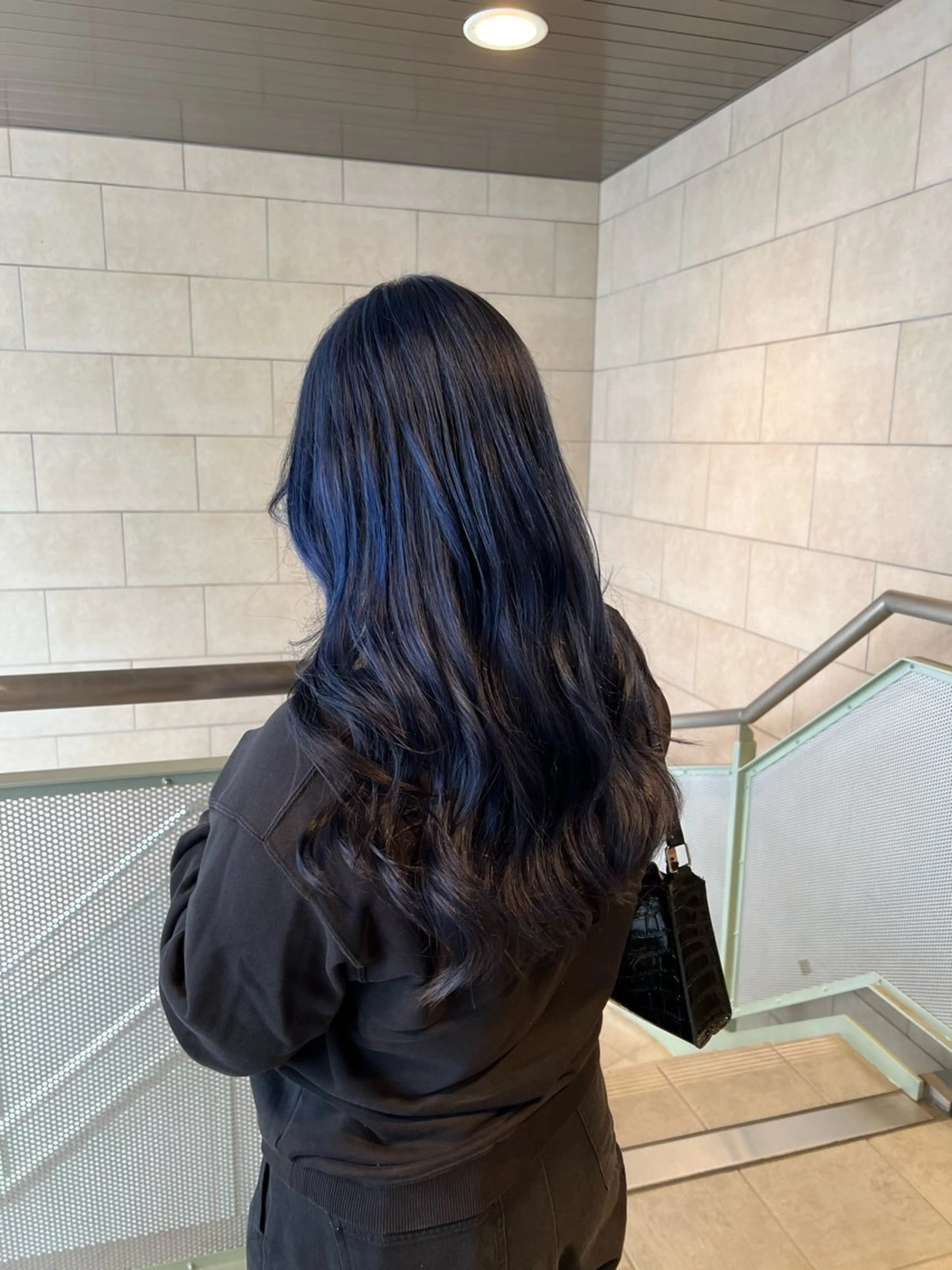 カラー 久永 菫のヘアスタイル