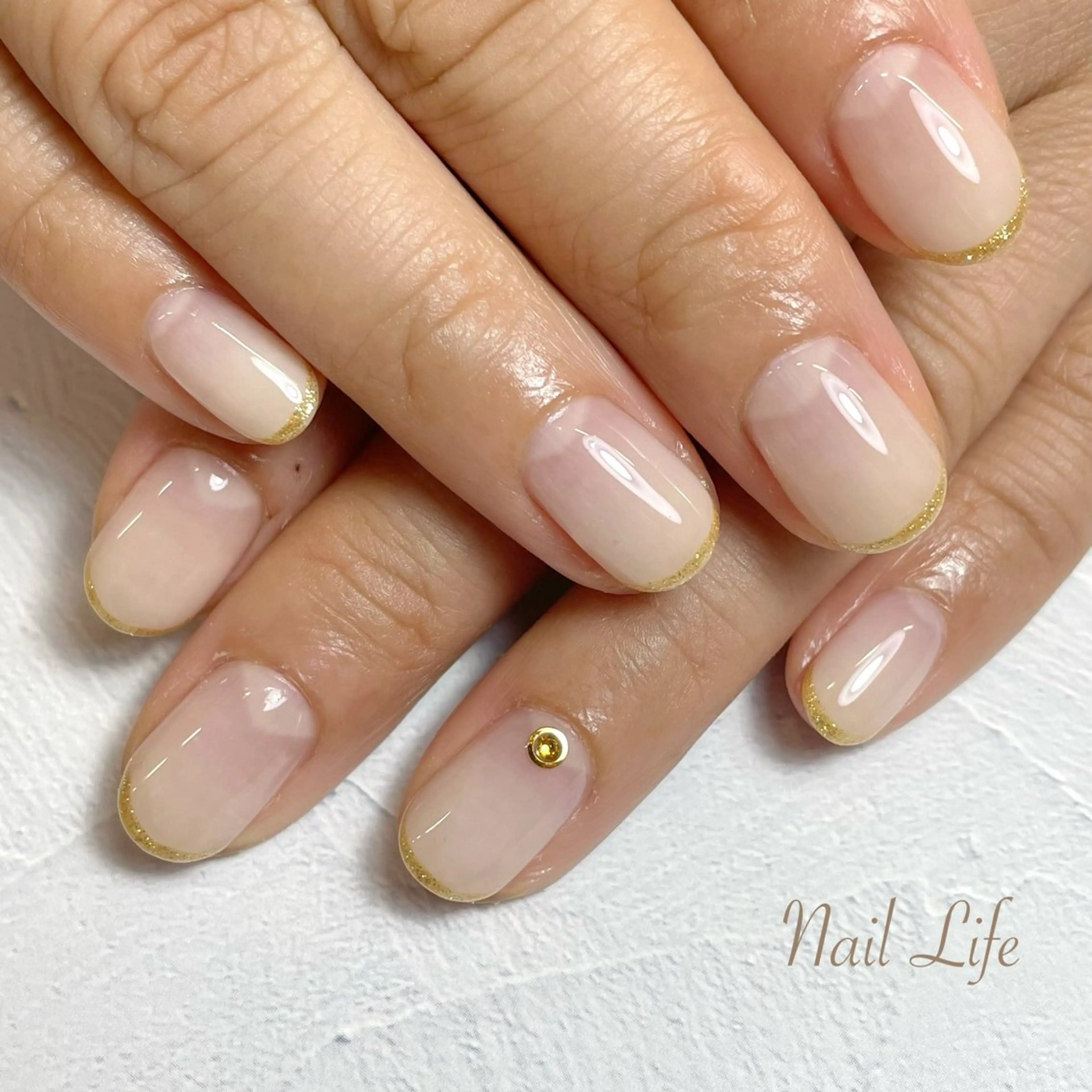 ネイル ゴールド ラメ(グリッター) オフィスネイル ストーンネイル 大嶋 めぐみのネイルデザイン
