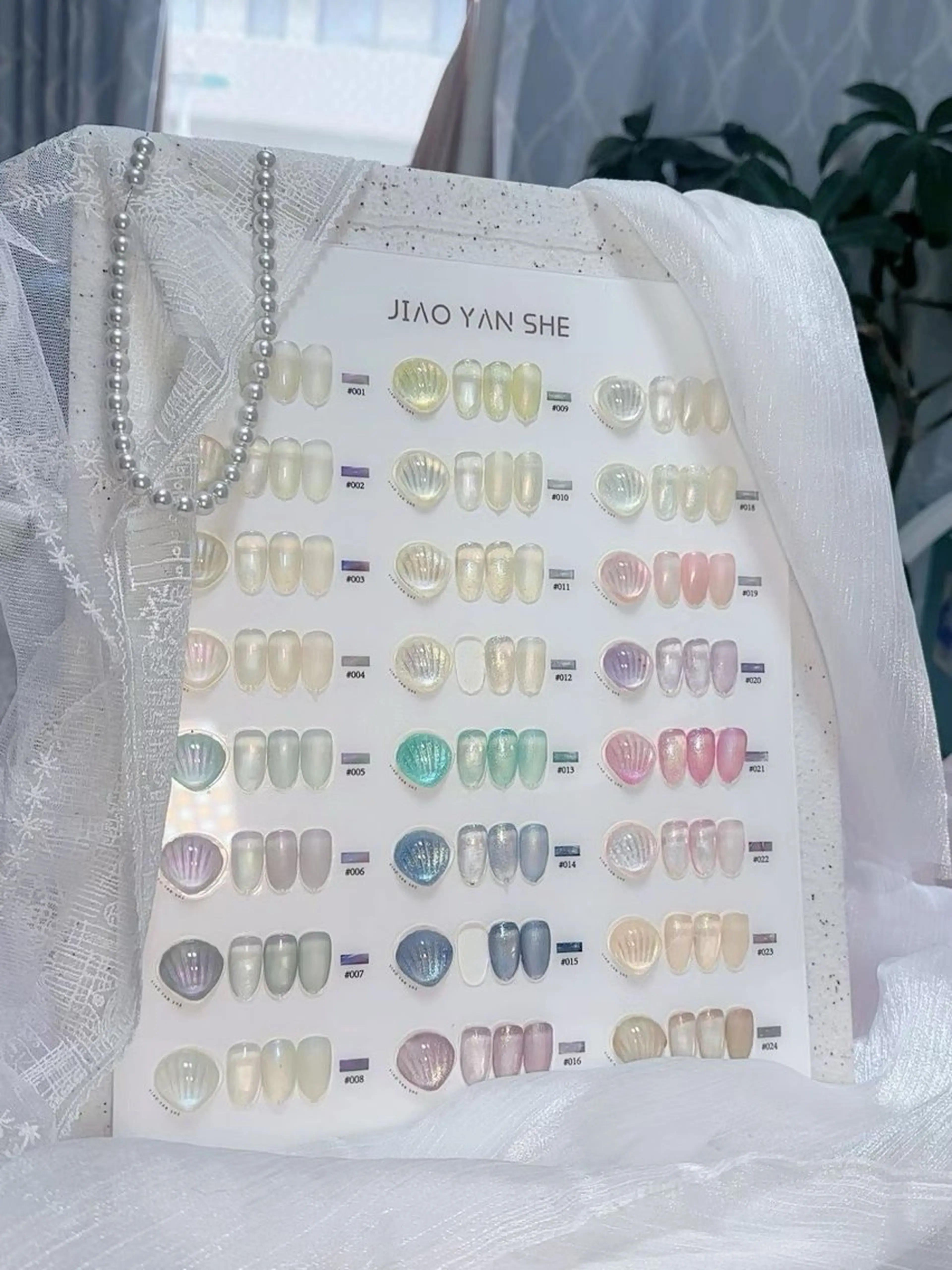 ネイル フットネイル 美人計ネイルサロン所属・中山 美月のネイルデザイン