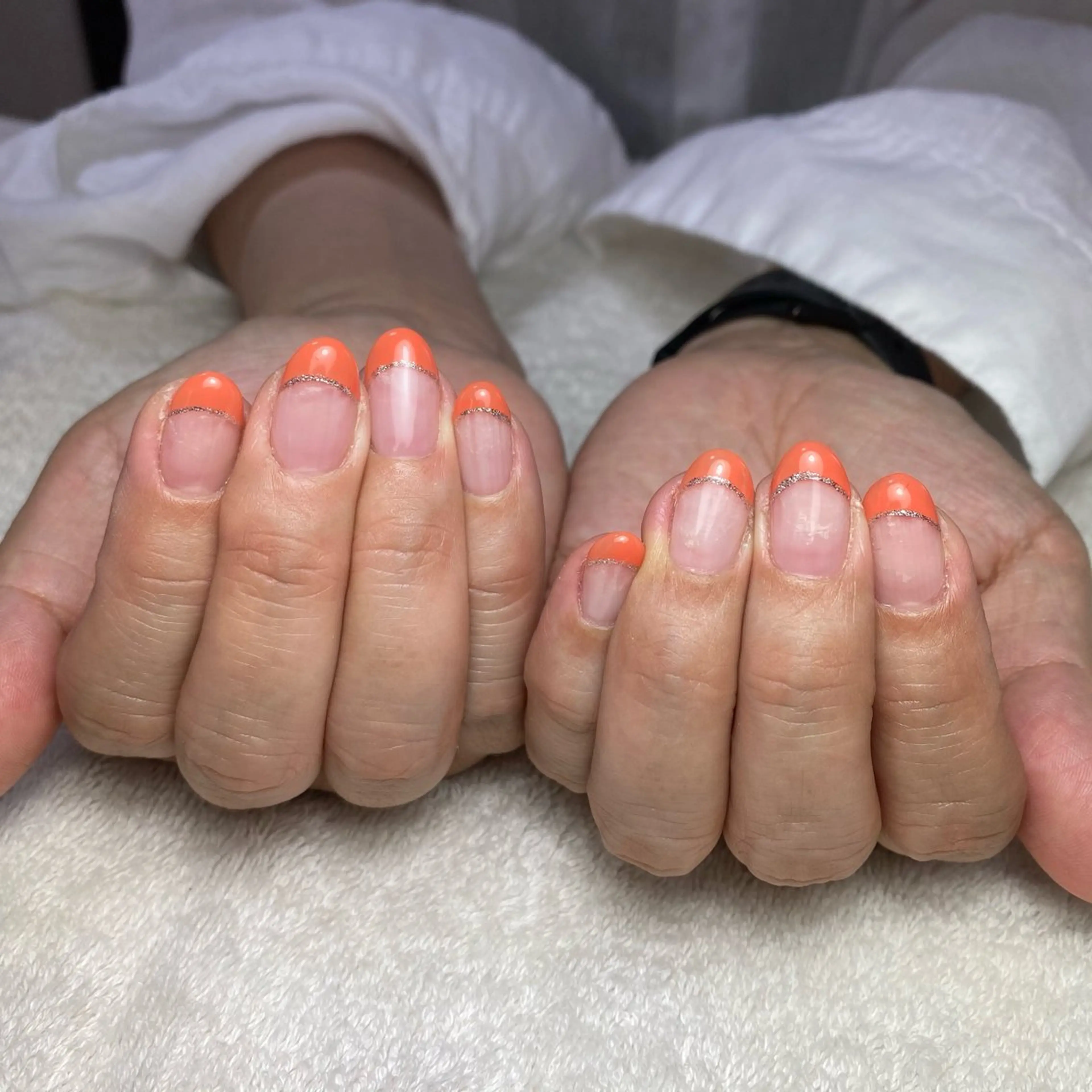 ネイル フレンチネイル オレンジ 夏ネイル ハンドネイル COCO+所属・COCO +のエステ・リラクイメージ