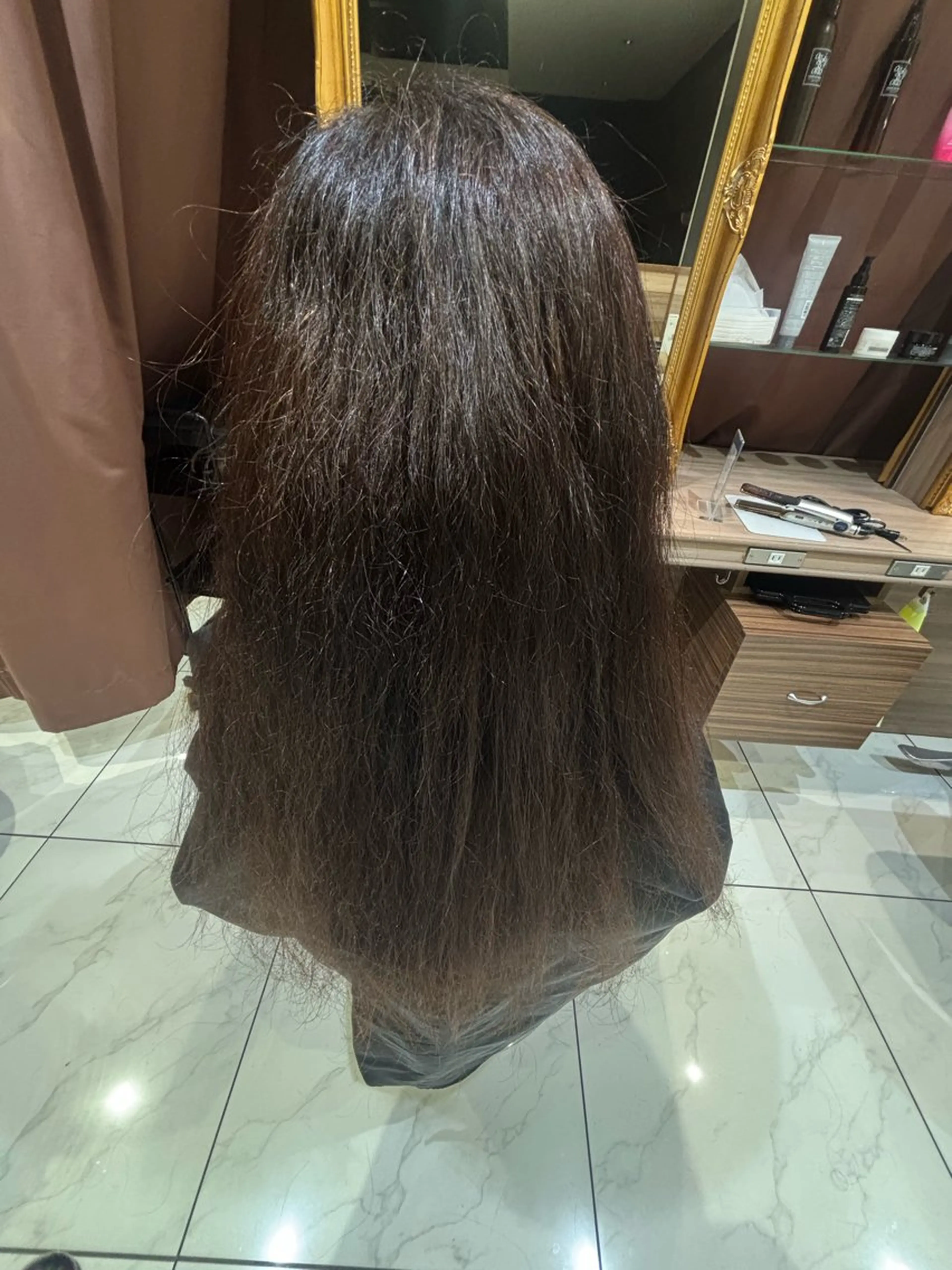 ロング カラー 土谷 寧音のヘアスタイル