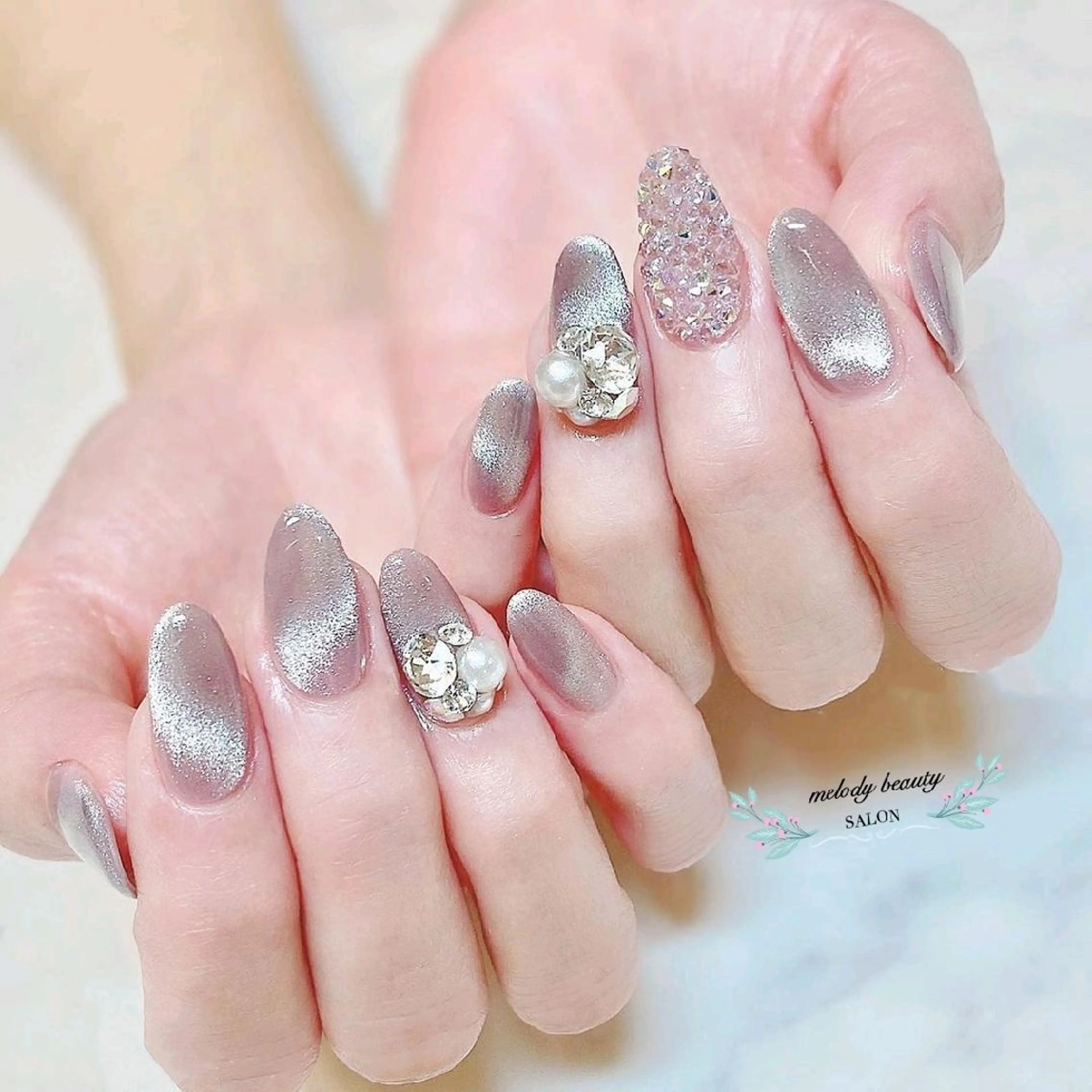 ネイル オーロラネイル ジェルネイル マグネットネイル シンプルネイル ブライダルネイル Melody Nail所属・Melody  3D/スカルプ専門店のネイルデザイン