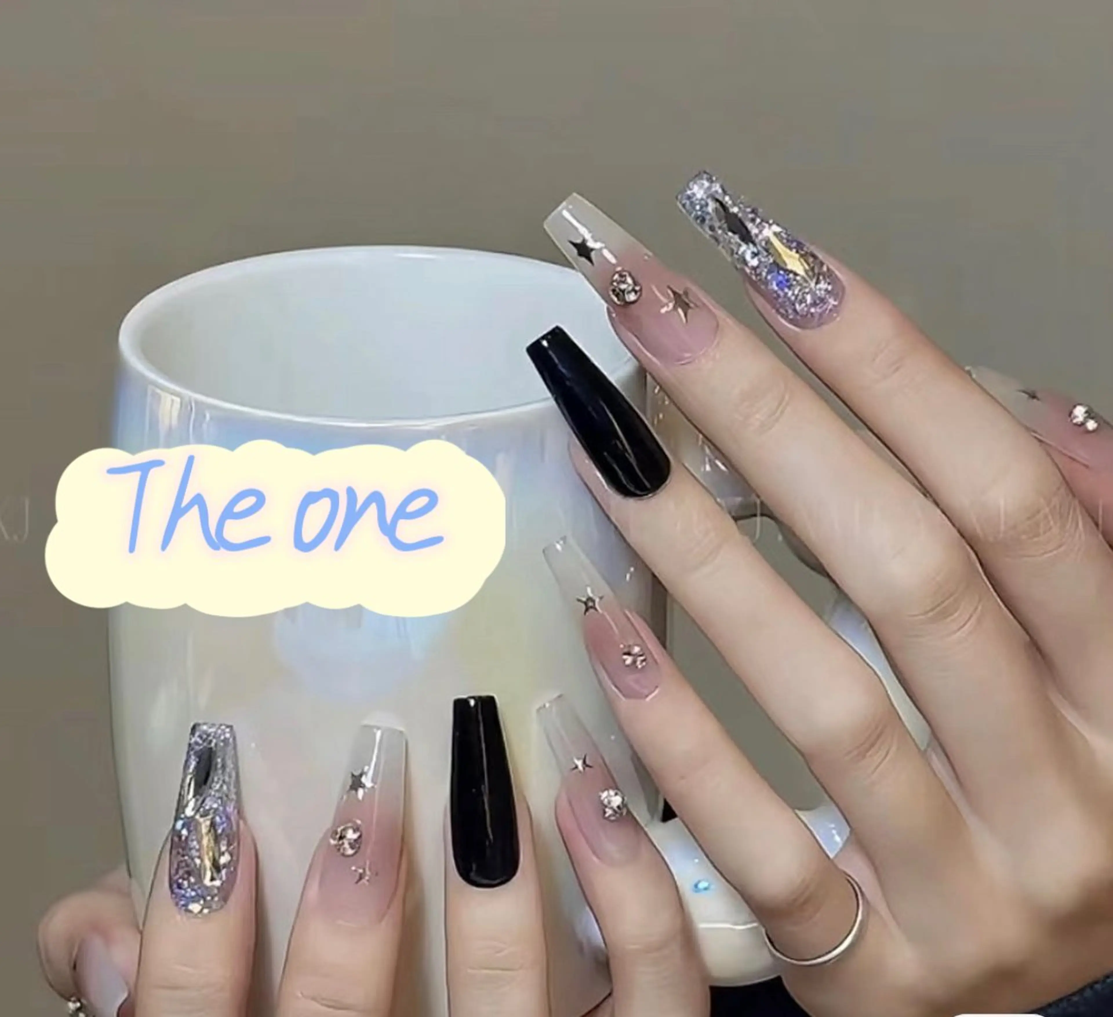 ネイル Theone栄店 赤松のネイルデザイン