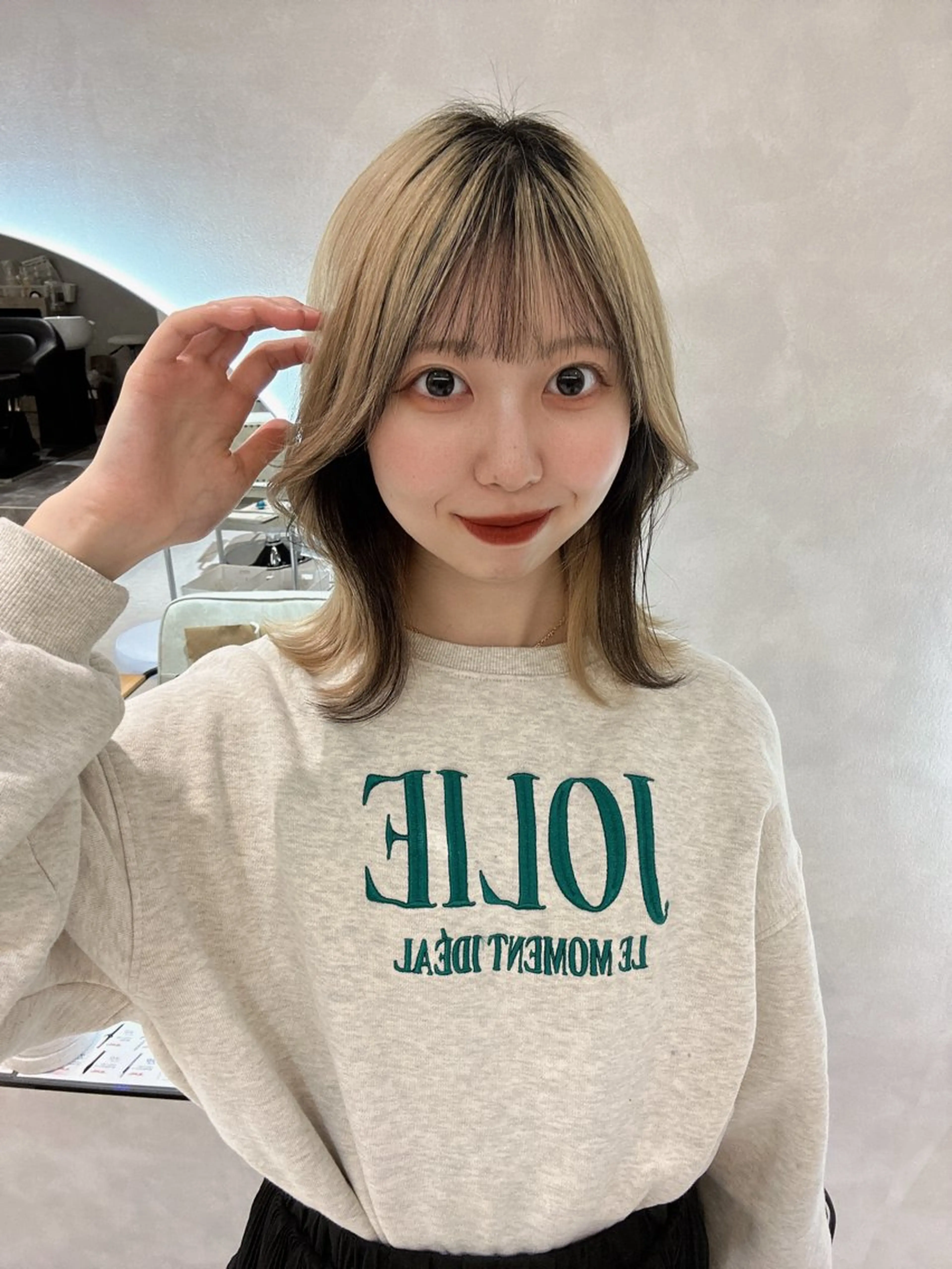 ミディアム くびれヘア 顔周りカット 外ハネヘア 髪質改善支持率 NO.1/韓国風💎のヘアスタイル