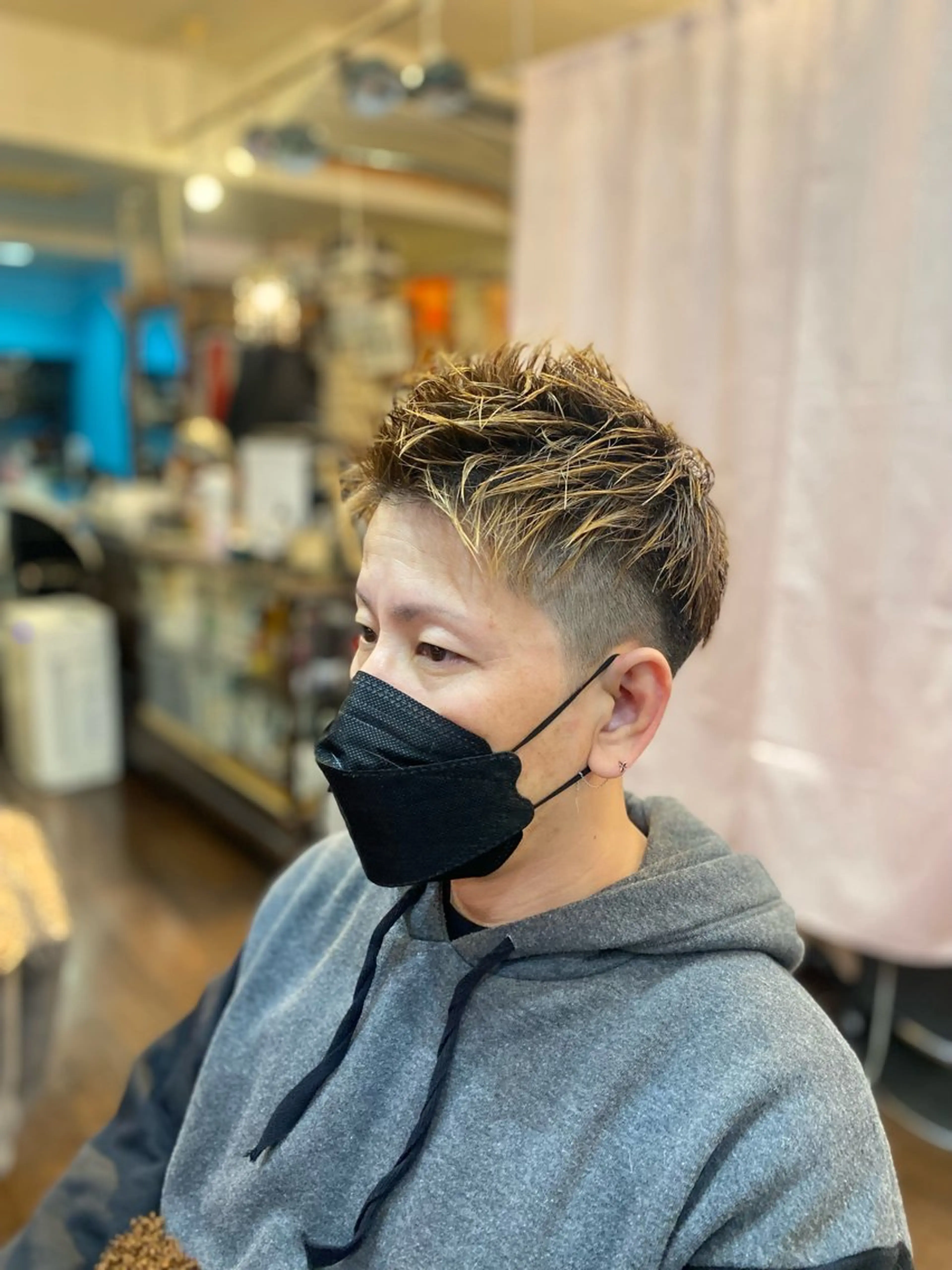 ショート メンズ ブルーヘブン TAKESHIのヘアスタイル