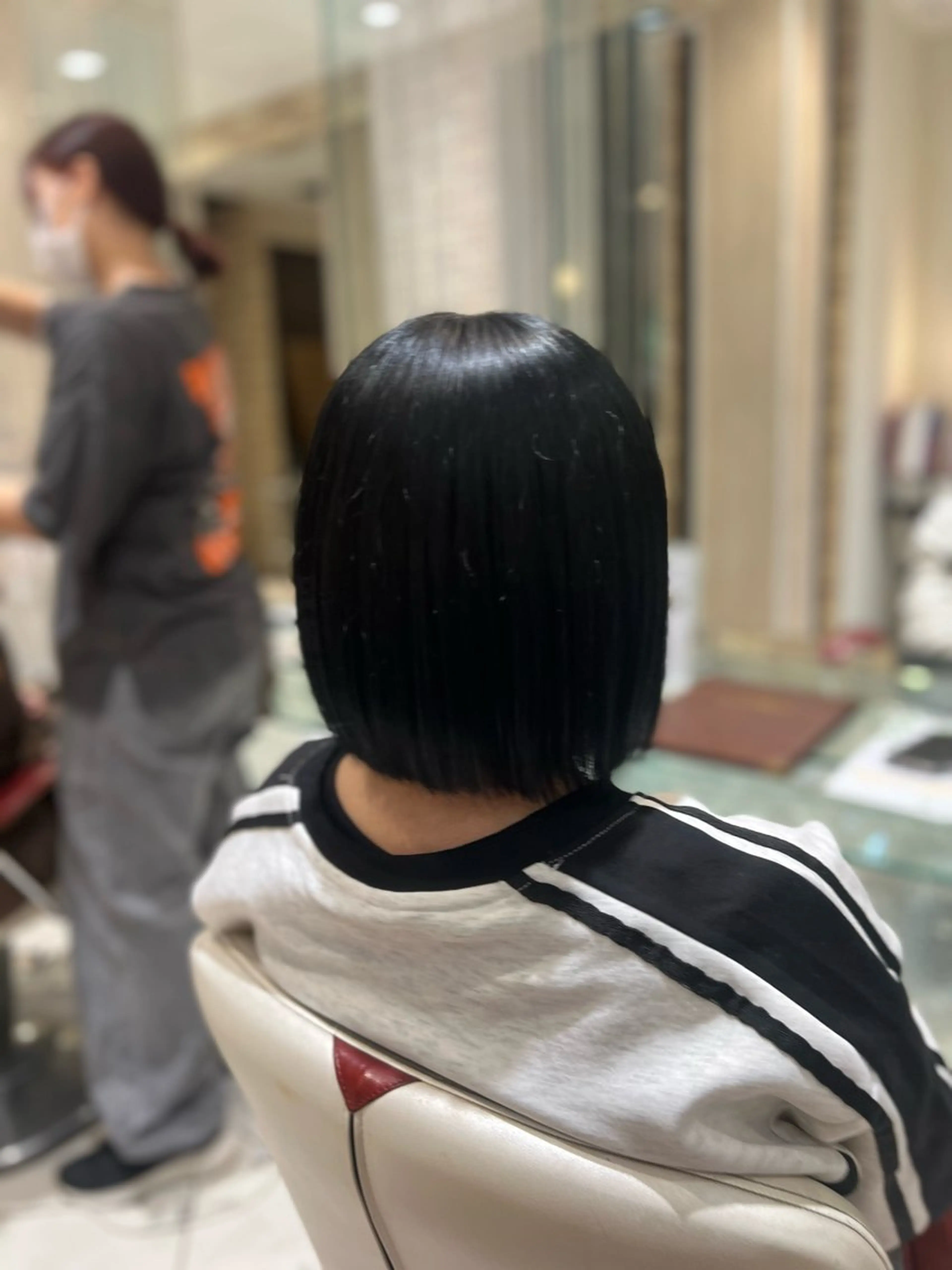 ショート カラー バレイヤージュ ブリーチ ケアブリーチ 透明感カラー デザインカラー カット トリートメント ボブ/ハイトーン髪質 改善/越谷✨クラモチのヘアスタイル