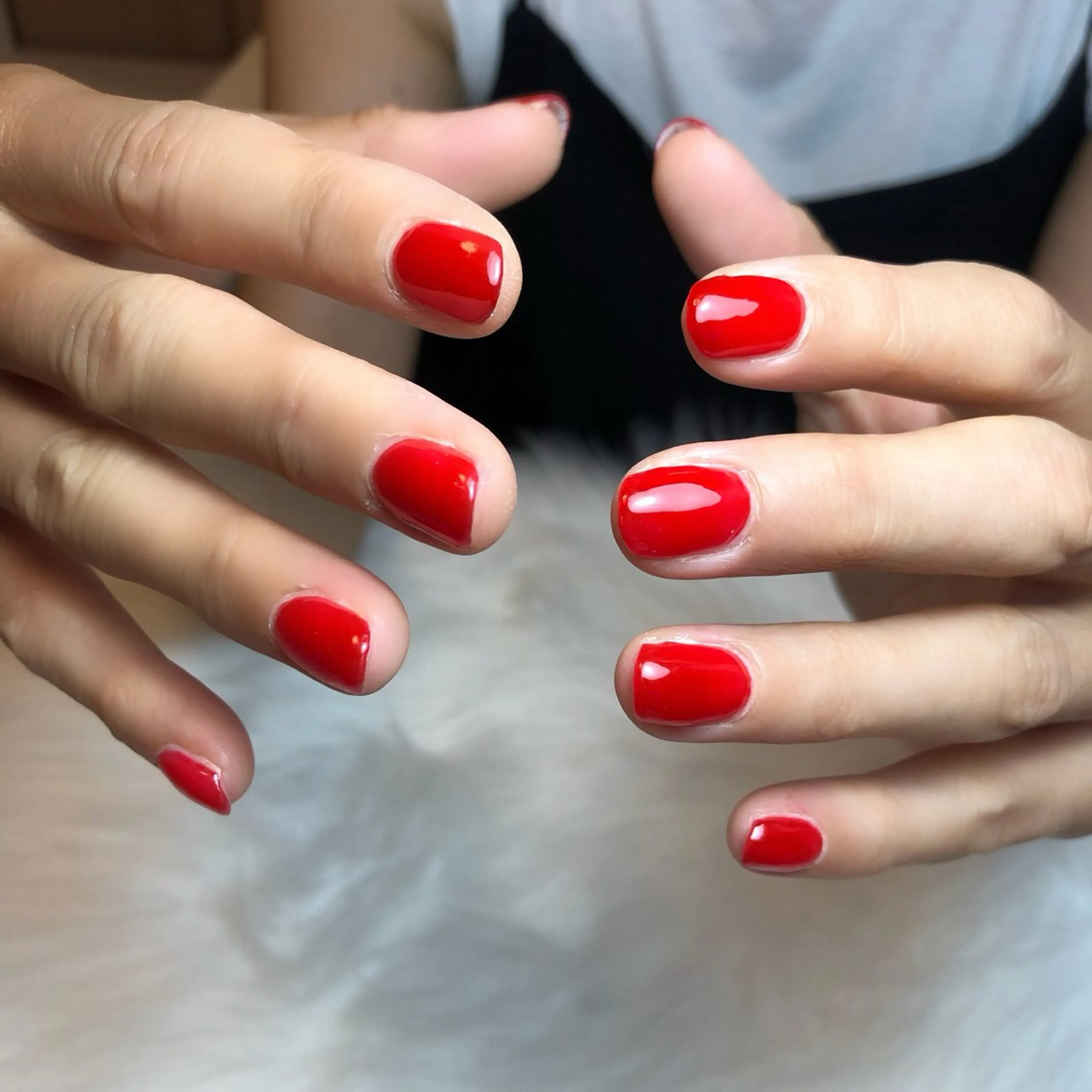 ネイル ワンカラーネイル 赤色 ハンドネイル 爪のお店 Re:nails.のネイルデザイン