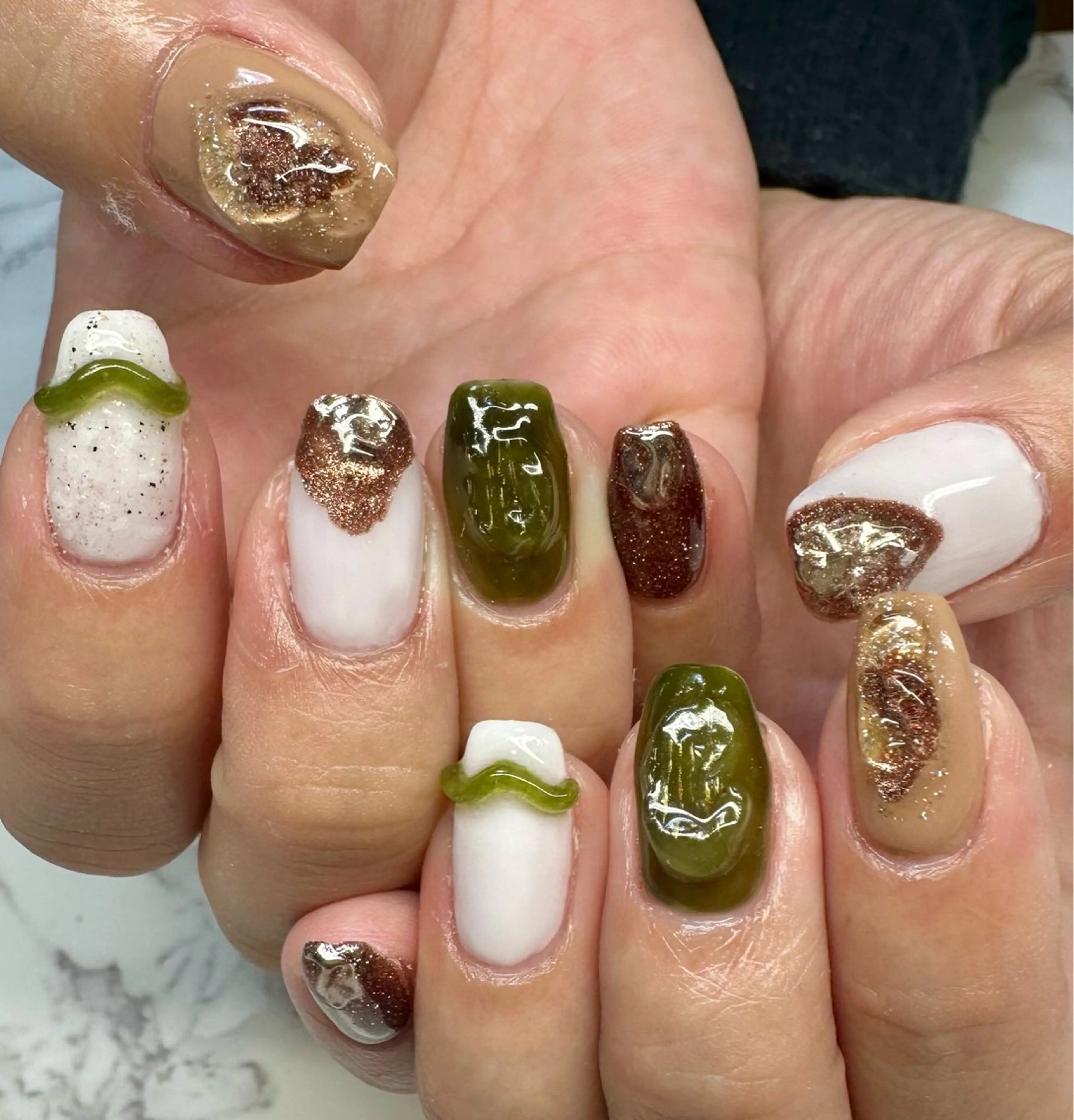 ネイル アートネイル ボルドー チークネイル キラキラネイル マグネットネイル M.N_ nailのネイルデザイン