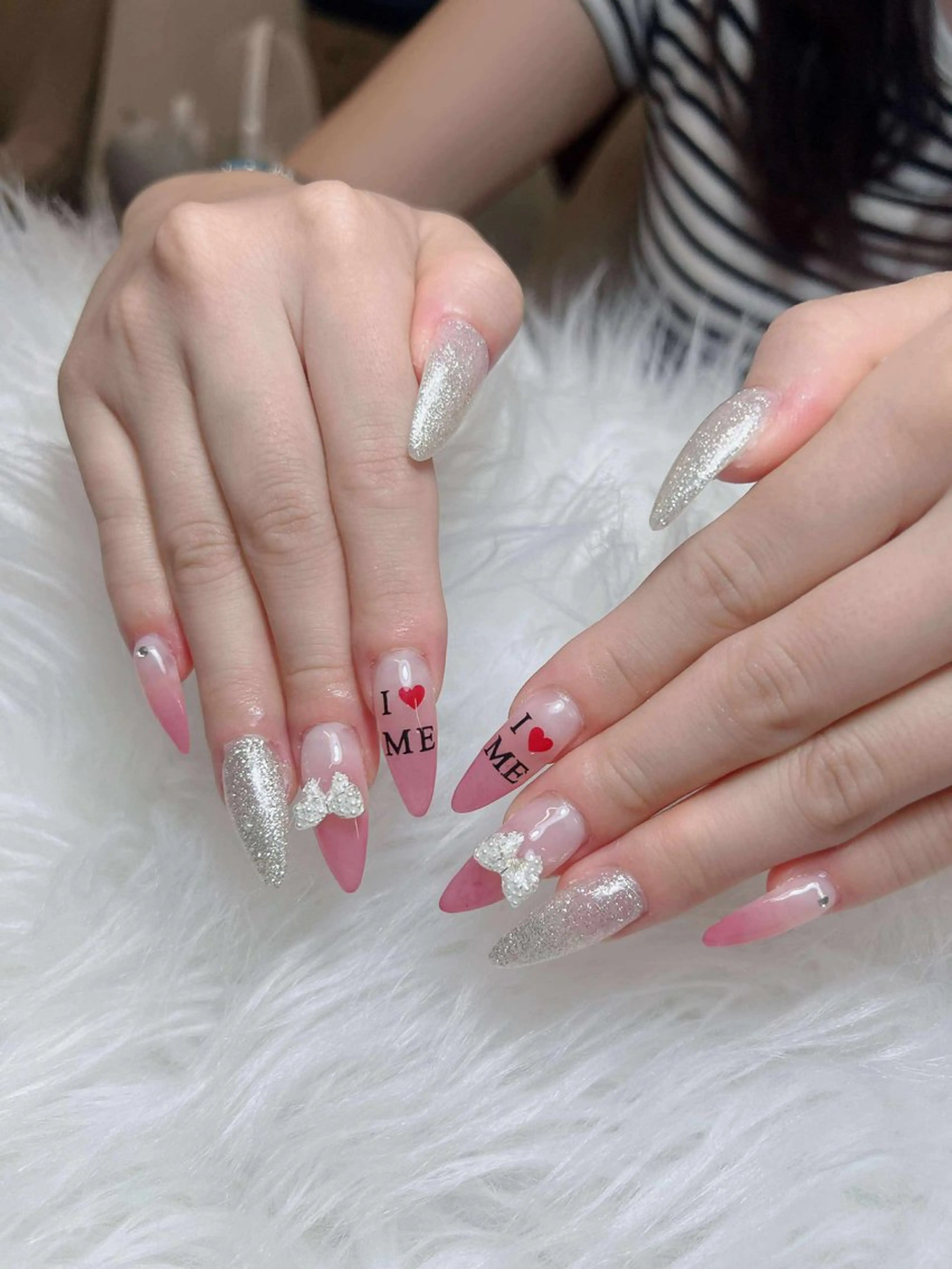 ネイル オーロラネイル チークネイル フットネイル フレンチネイル 韓国ネイル ハンドネイル Lumi Nail 新大久保3‘のネイルデザイン