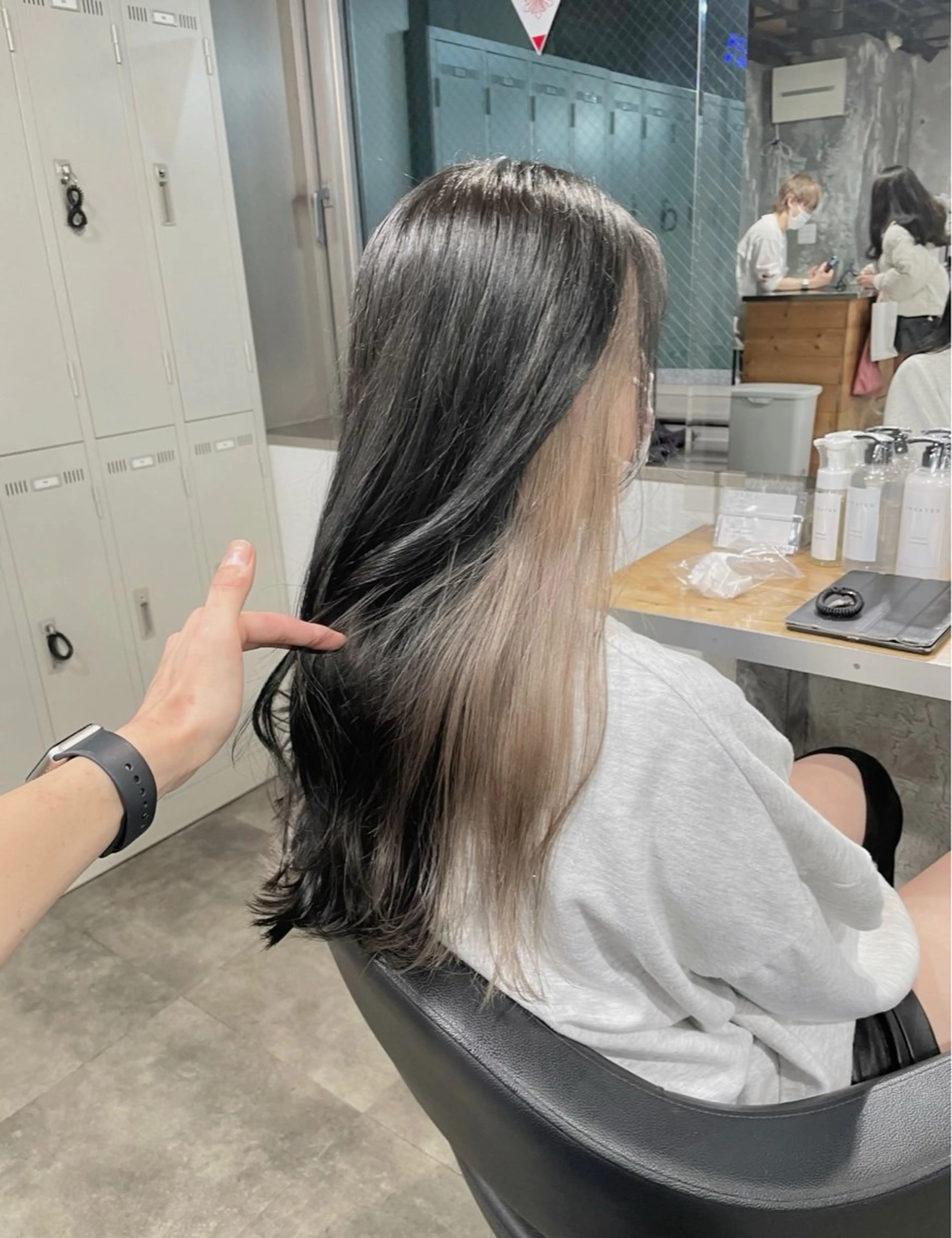 ロング カラー ヘアカラー トリートメント ヘッドスパ ヘアセット ベージュカラー💖 やすひろのヘアスタイル