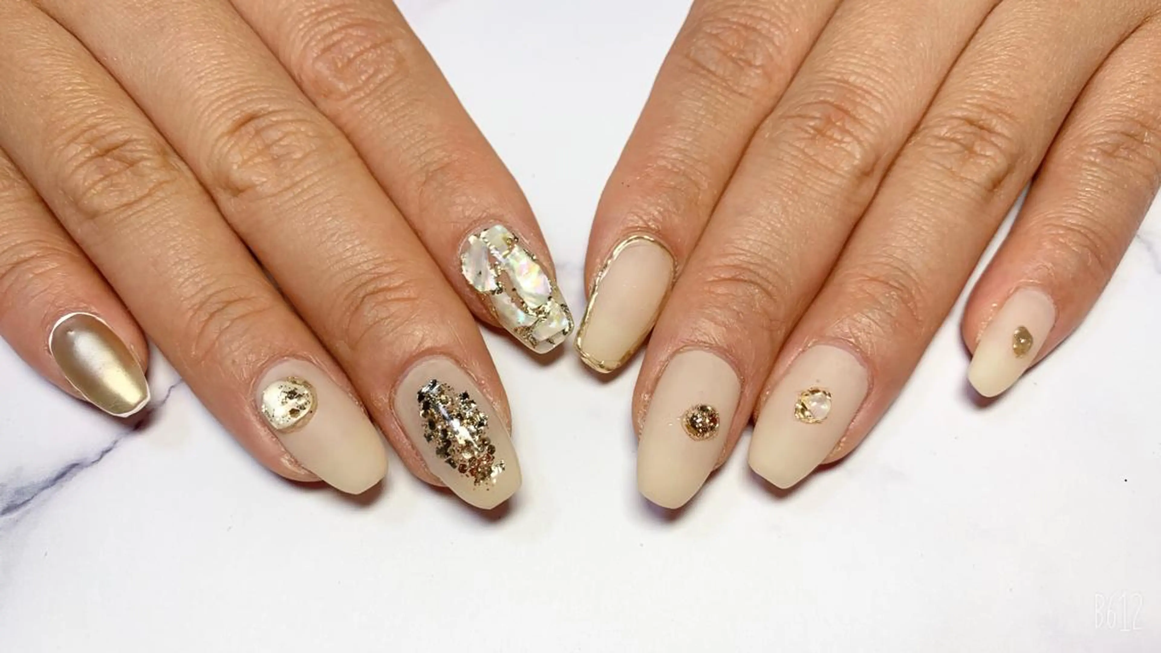 ネイル ハンドネイル ManiNail所属・Mani Nailsのネイルデザイン