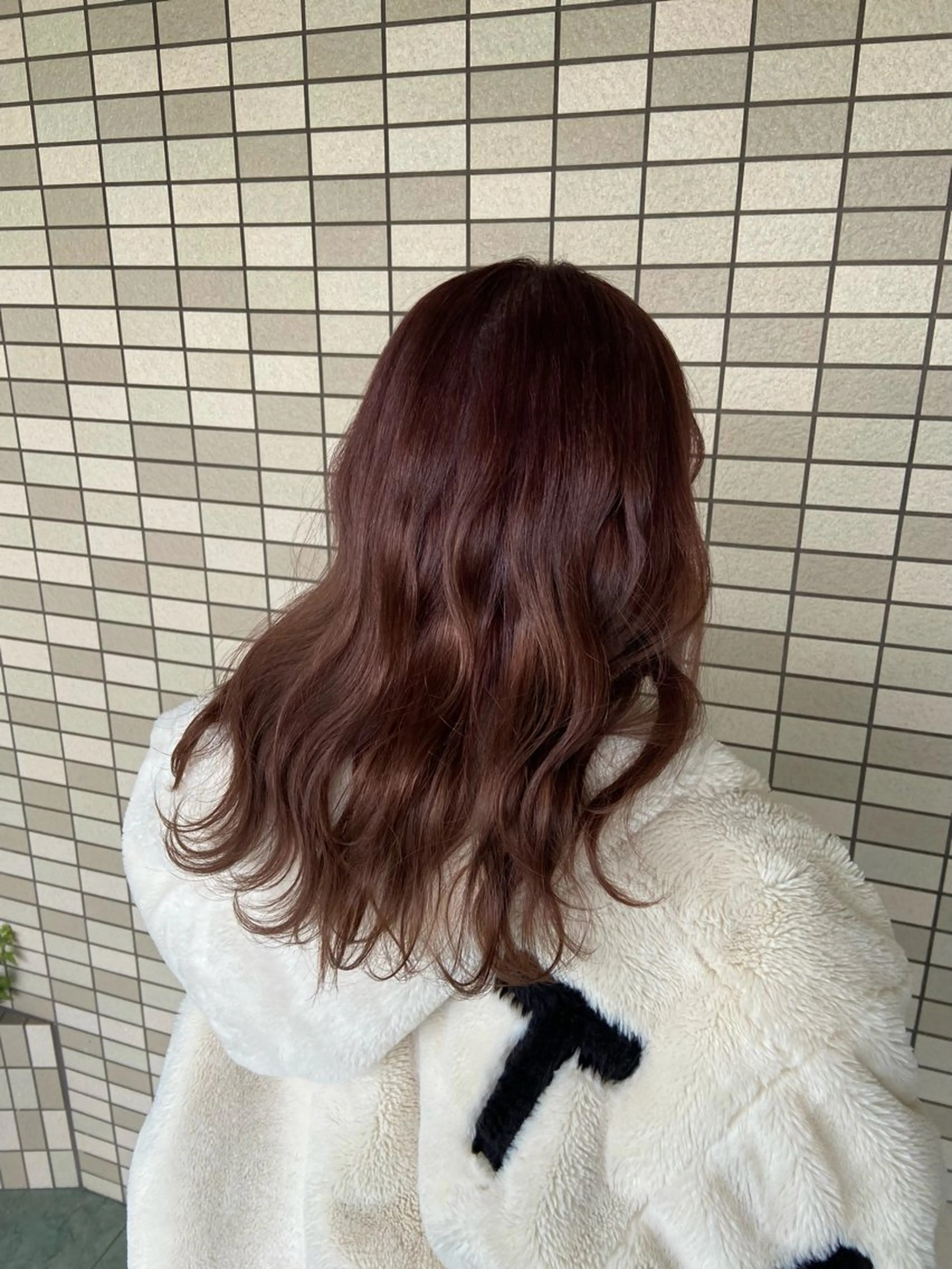 ロング カラー 大矢 萌美のヘアスタイル