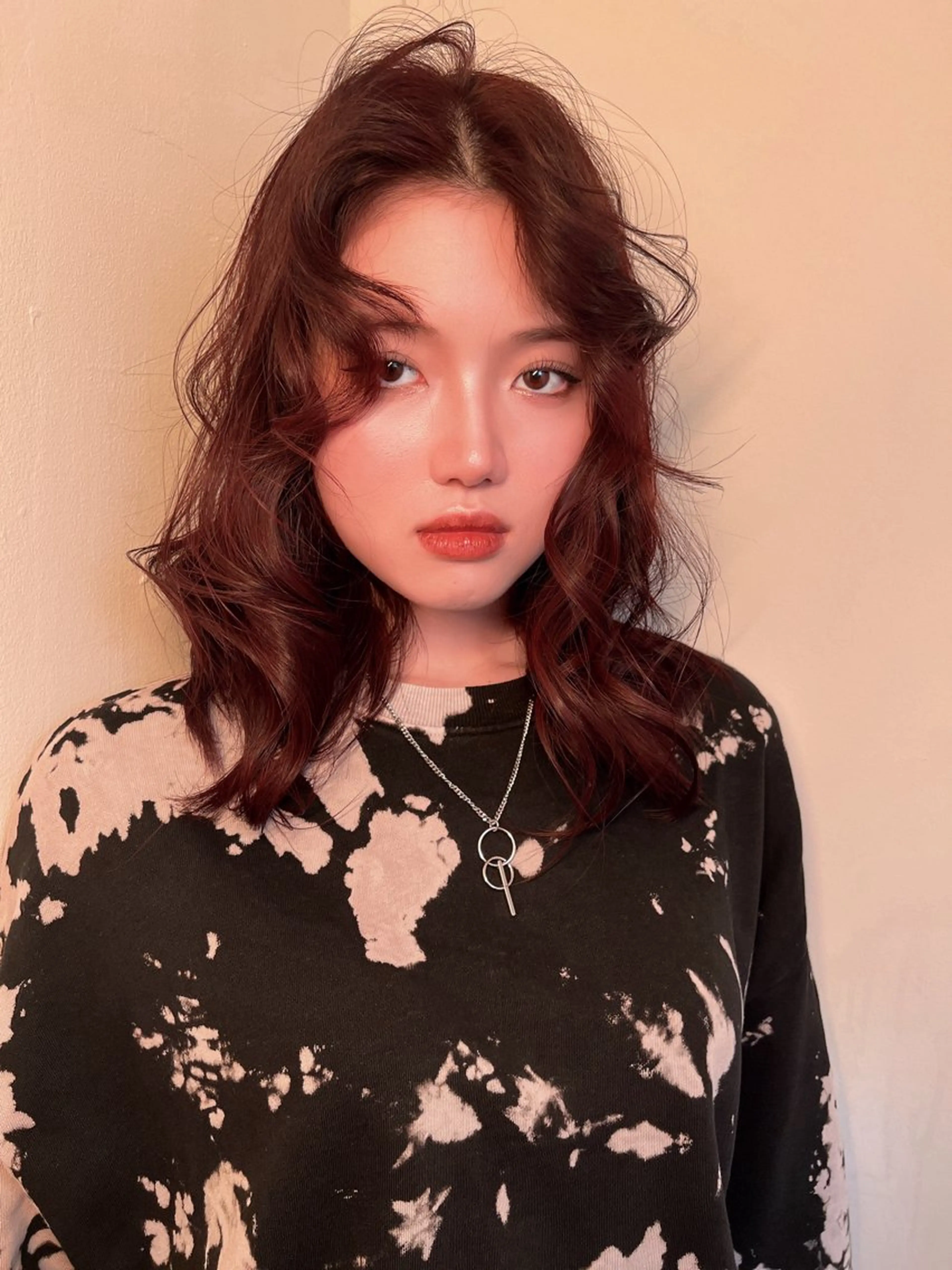 ミディアム カラー ブラウンカラー レッドカラー Airi 韓国y2k レイヤーカットのヘアスタイル