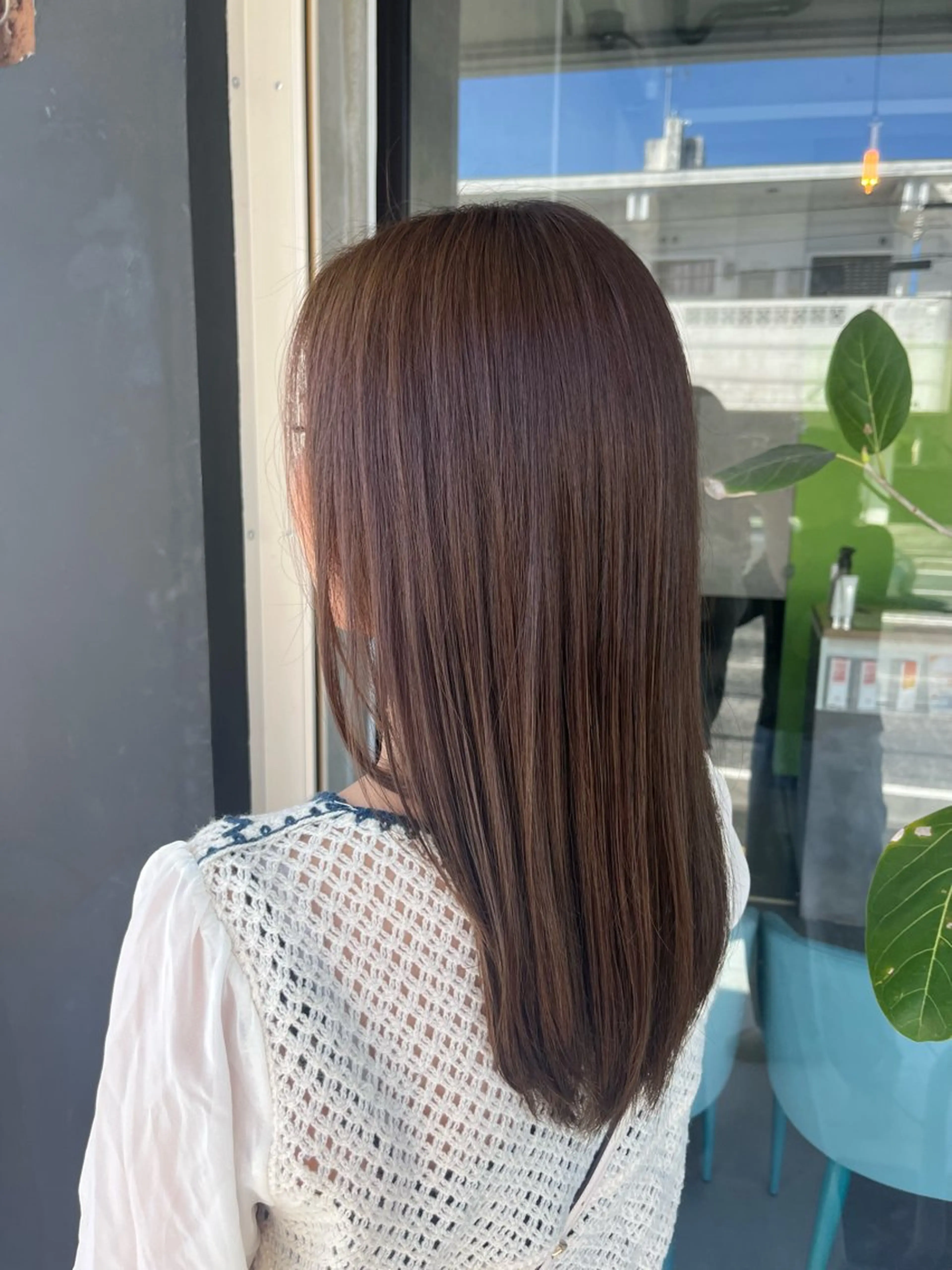 カラー 宇座 杏音のヘアスタイル