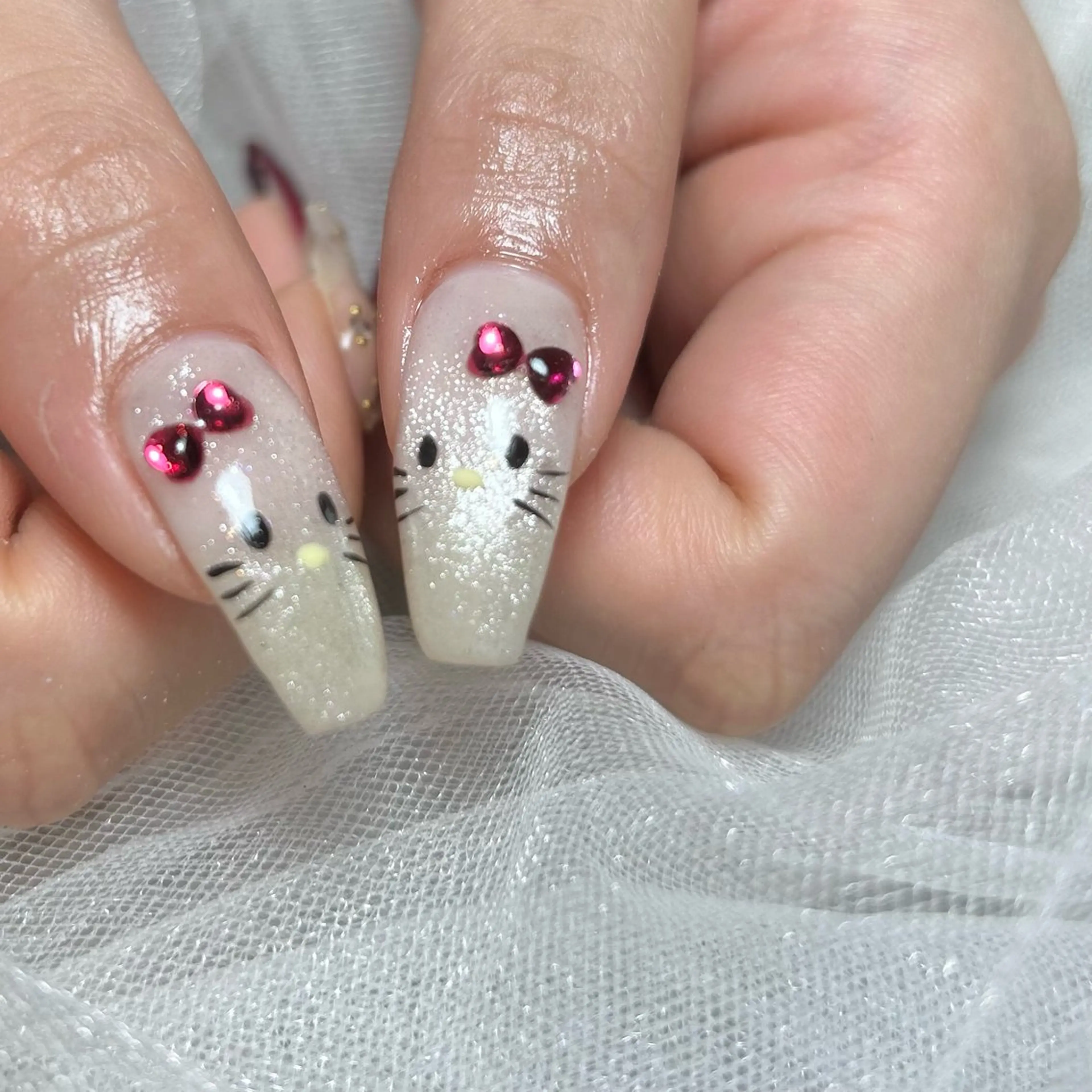 ネイル ハンドネイル EmaNail🎀 Haaruのネイルデザイン