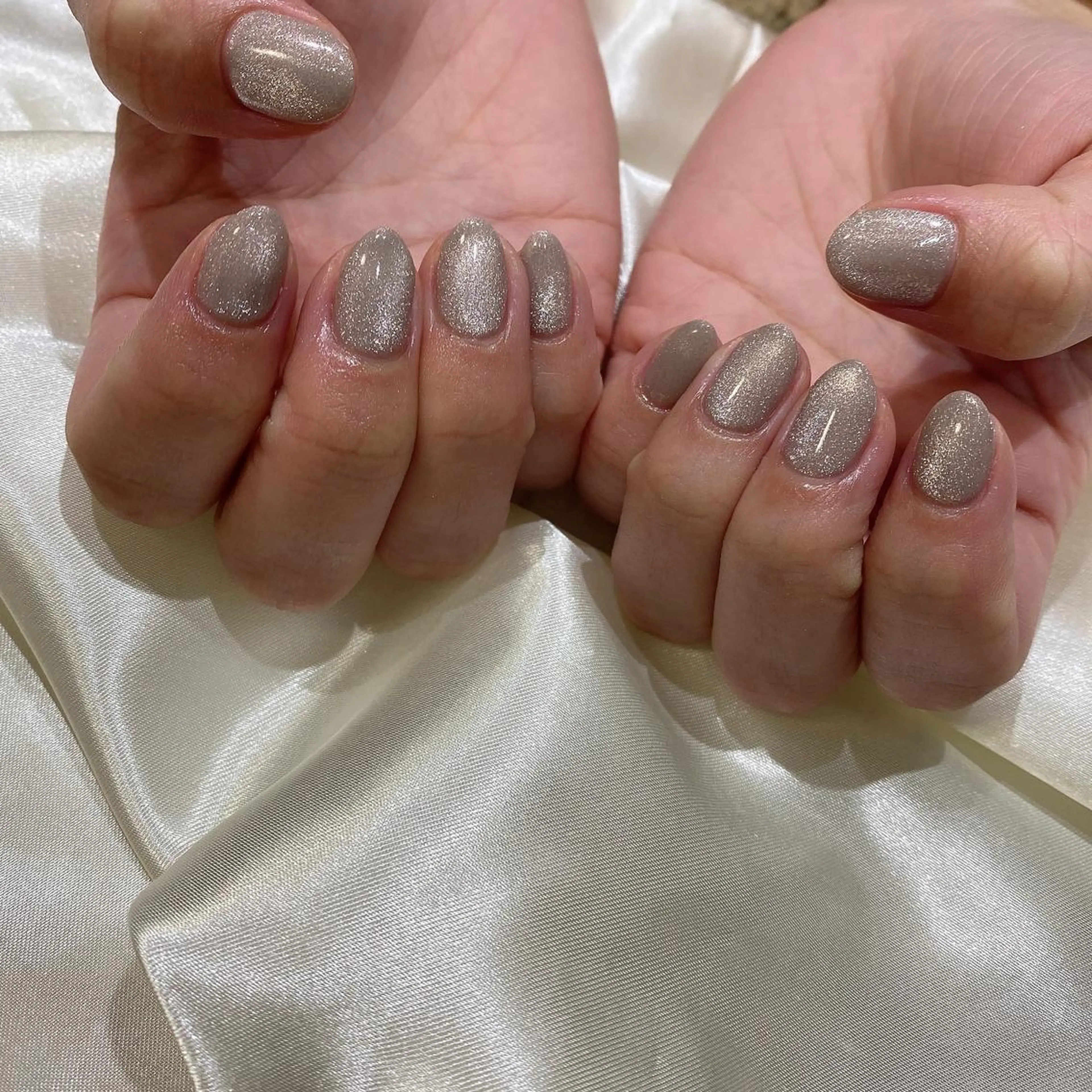 ネイル ハンドネイル 西岡 杏のネイルデザイン