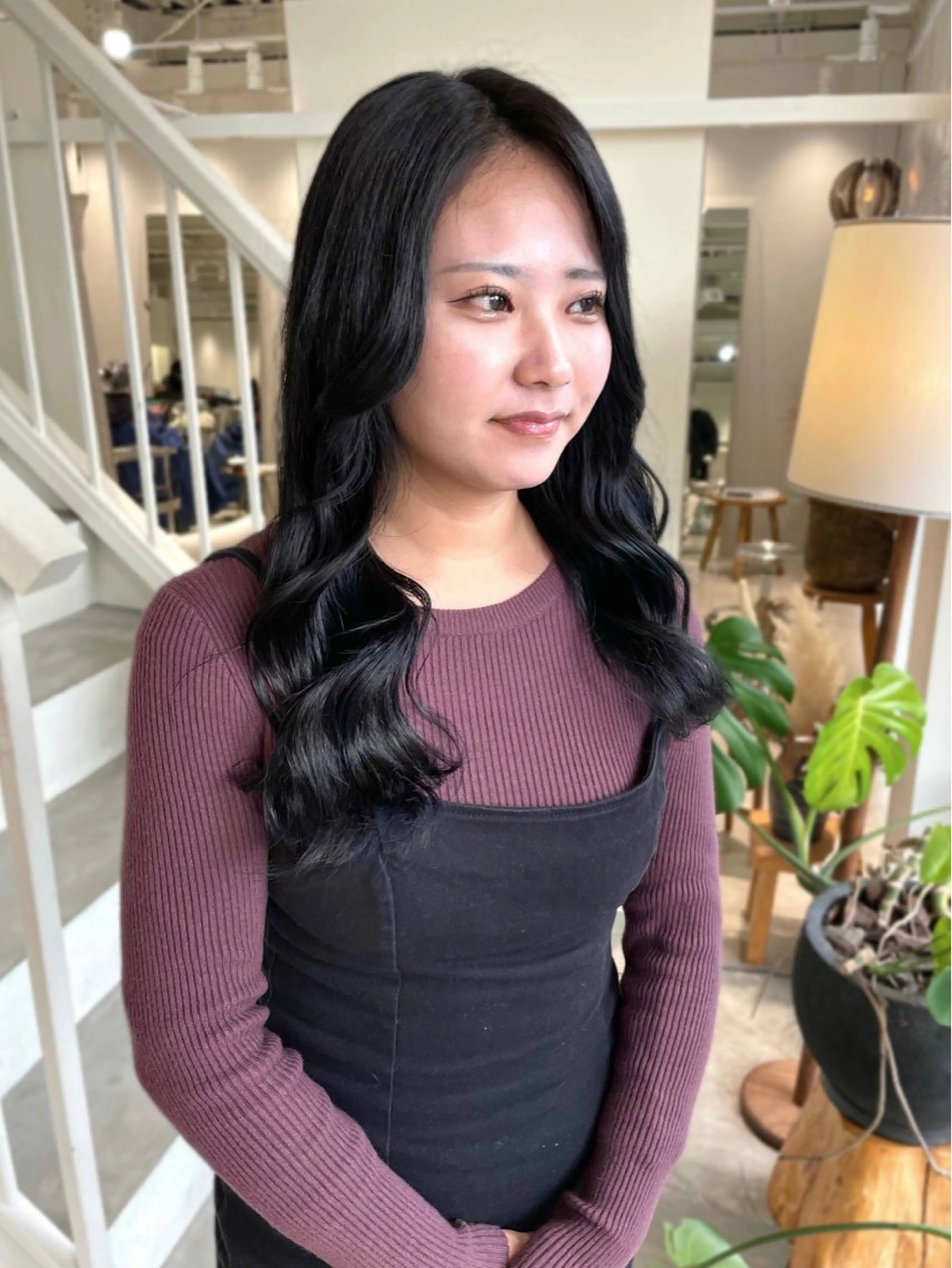 ロング カラー ヘアカラー 林 千聖のヘアスタイル