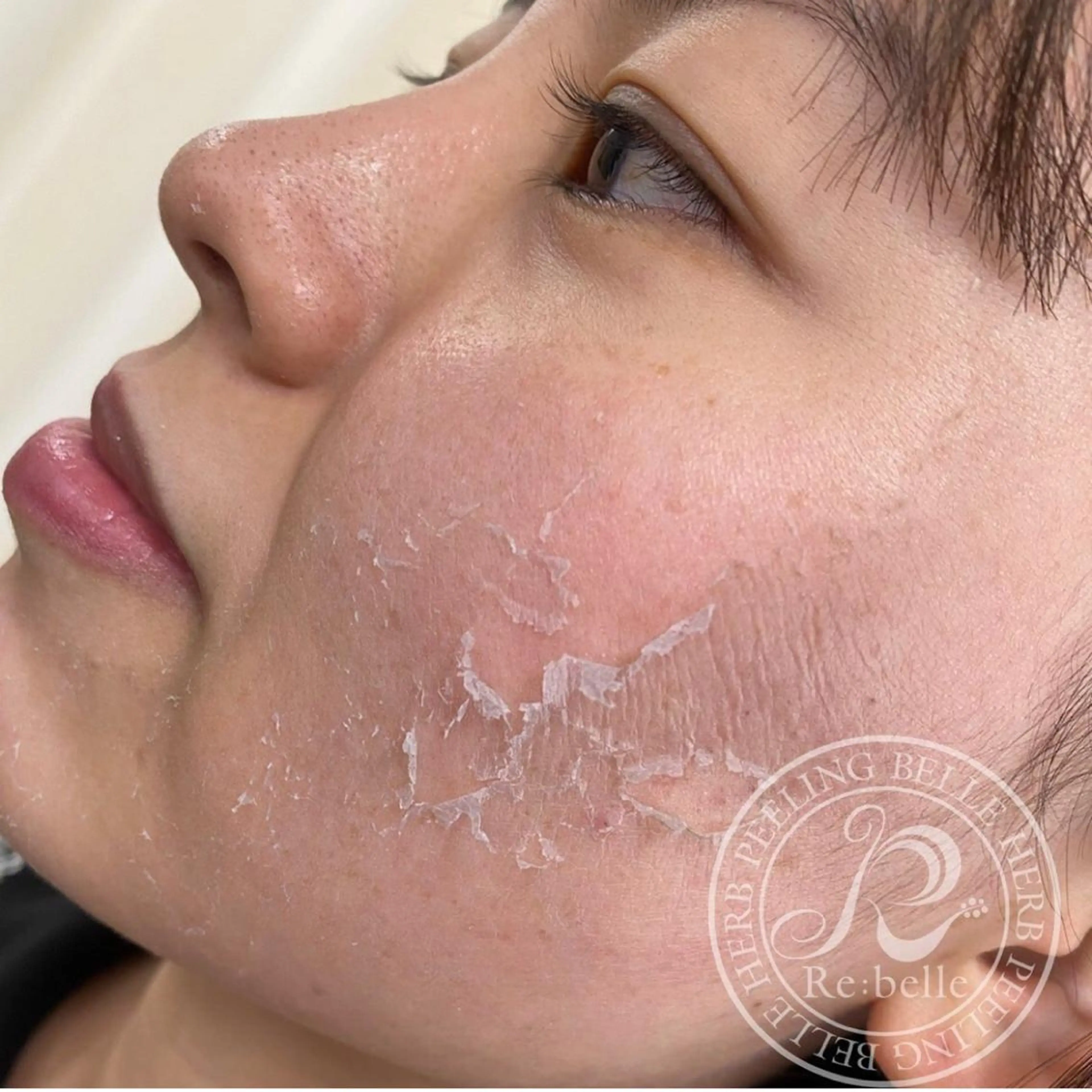 エステ 次世代まつげパーマは 『リベル名古屋』のマツエク・マツパデザイン