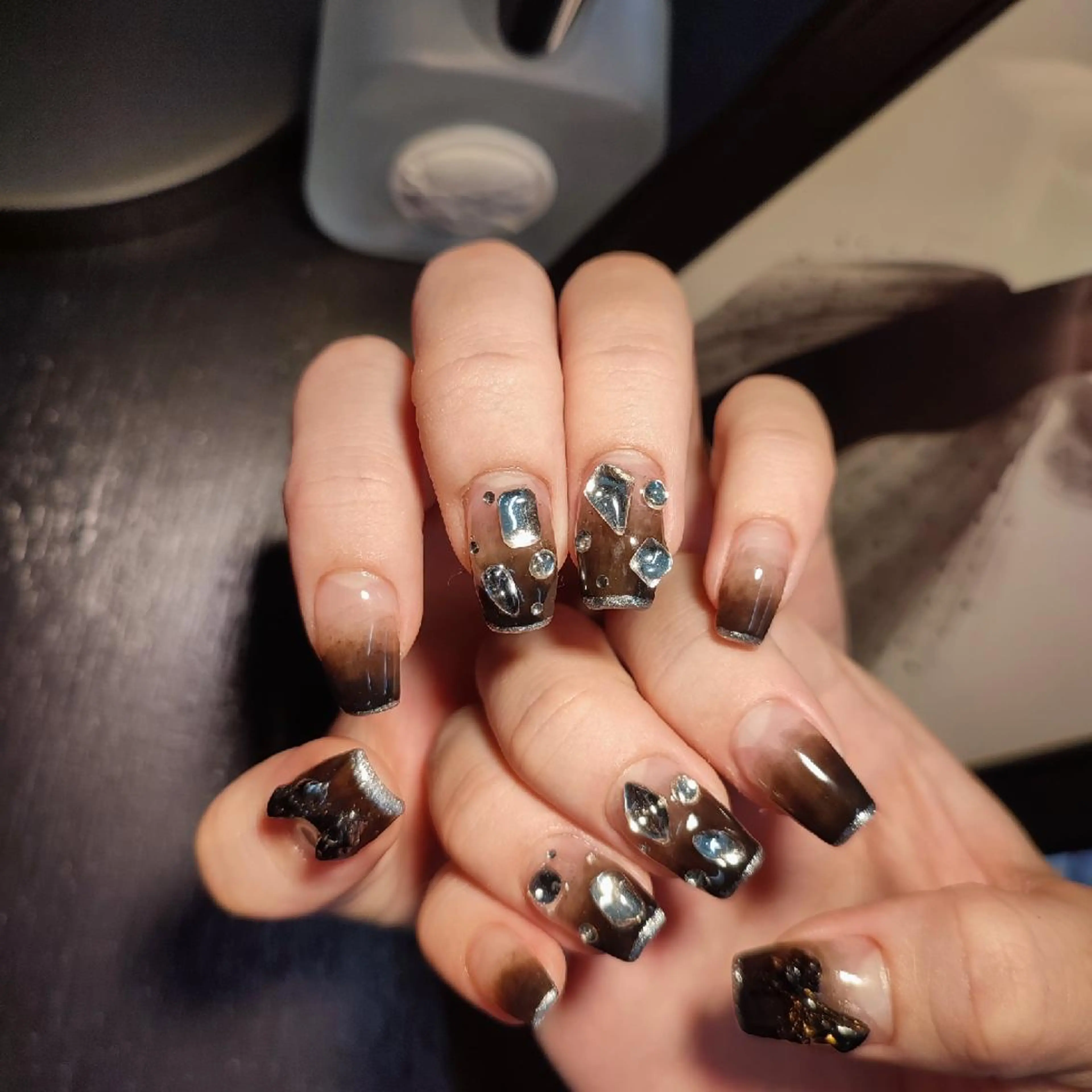 ネイル RUNWAY 　　の眉毛・アイブロウイメージ