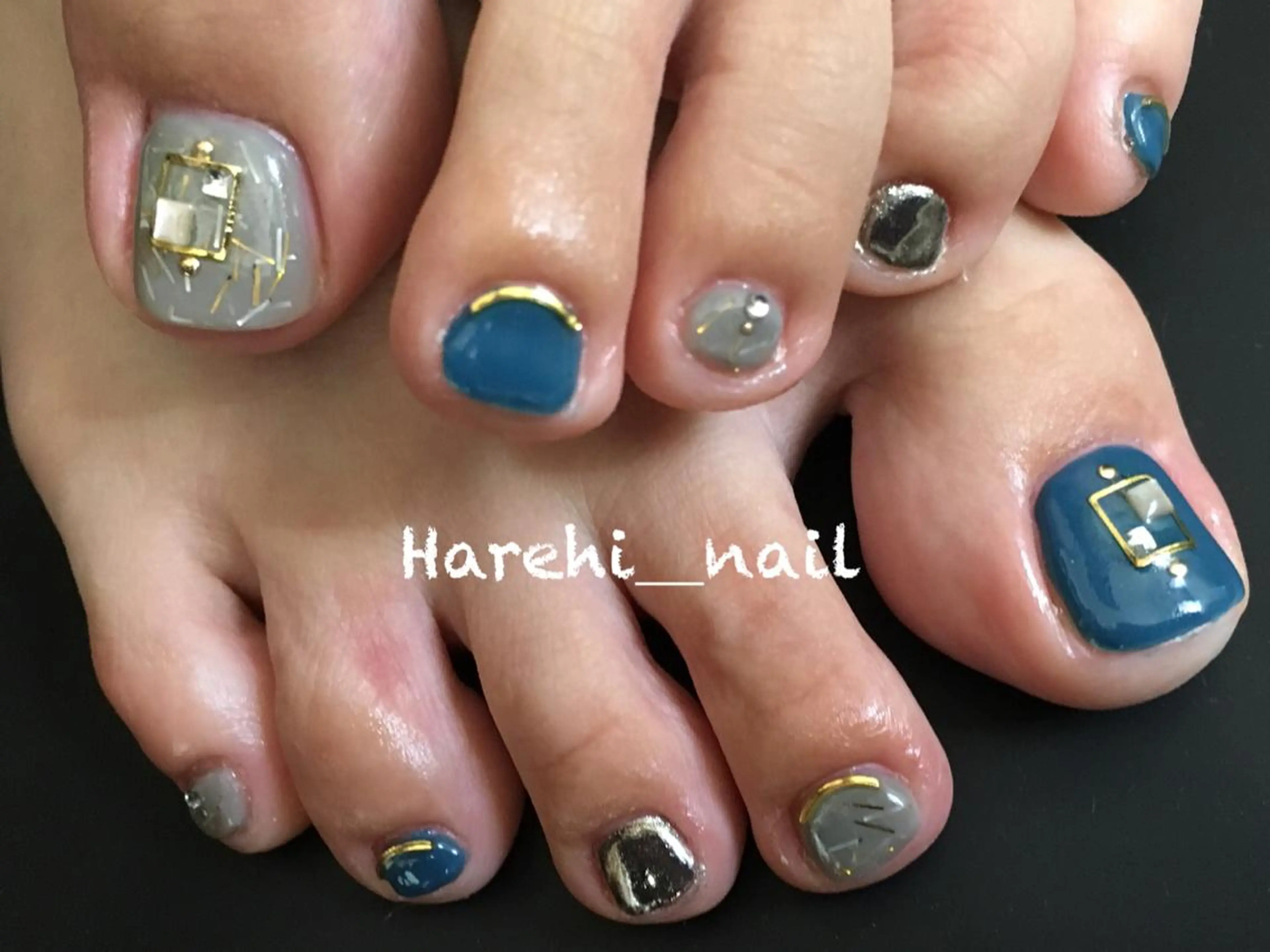 ネイル フットネイル Harehi_ nailのネイルデザイン