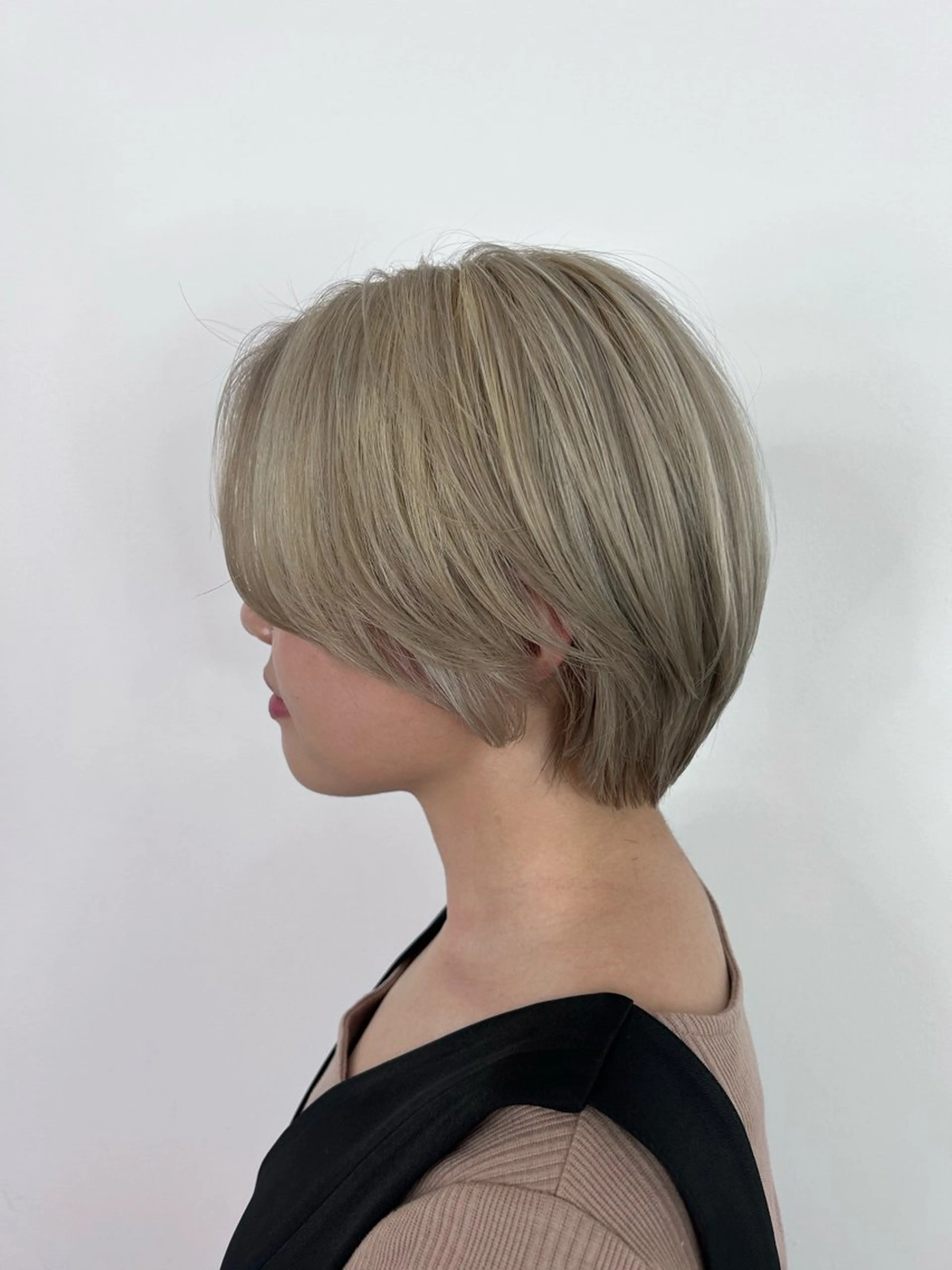 ショート 縮毛矯正 宮本晃成のヘアスタイル