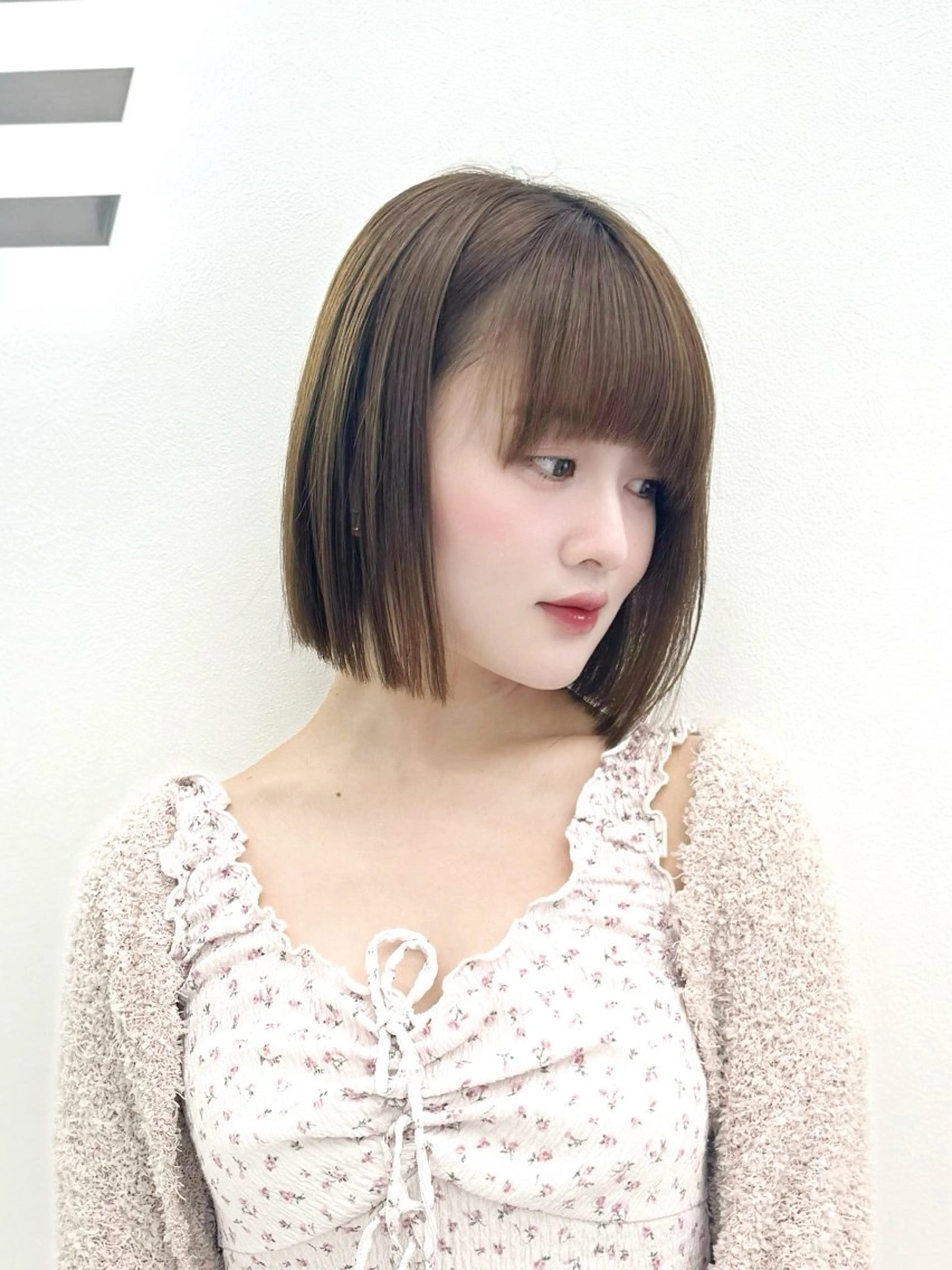 ミディアム カラー ヘアアレンジ カット ヘアカラー トリートメント ヘッドスパ ヘアセット 🤍韓国ボブ/ 縮毛矯正🪽ひかりのヘアスタイル