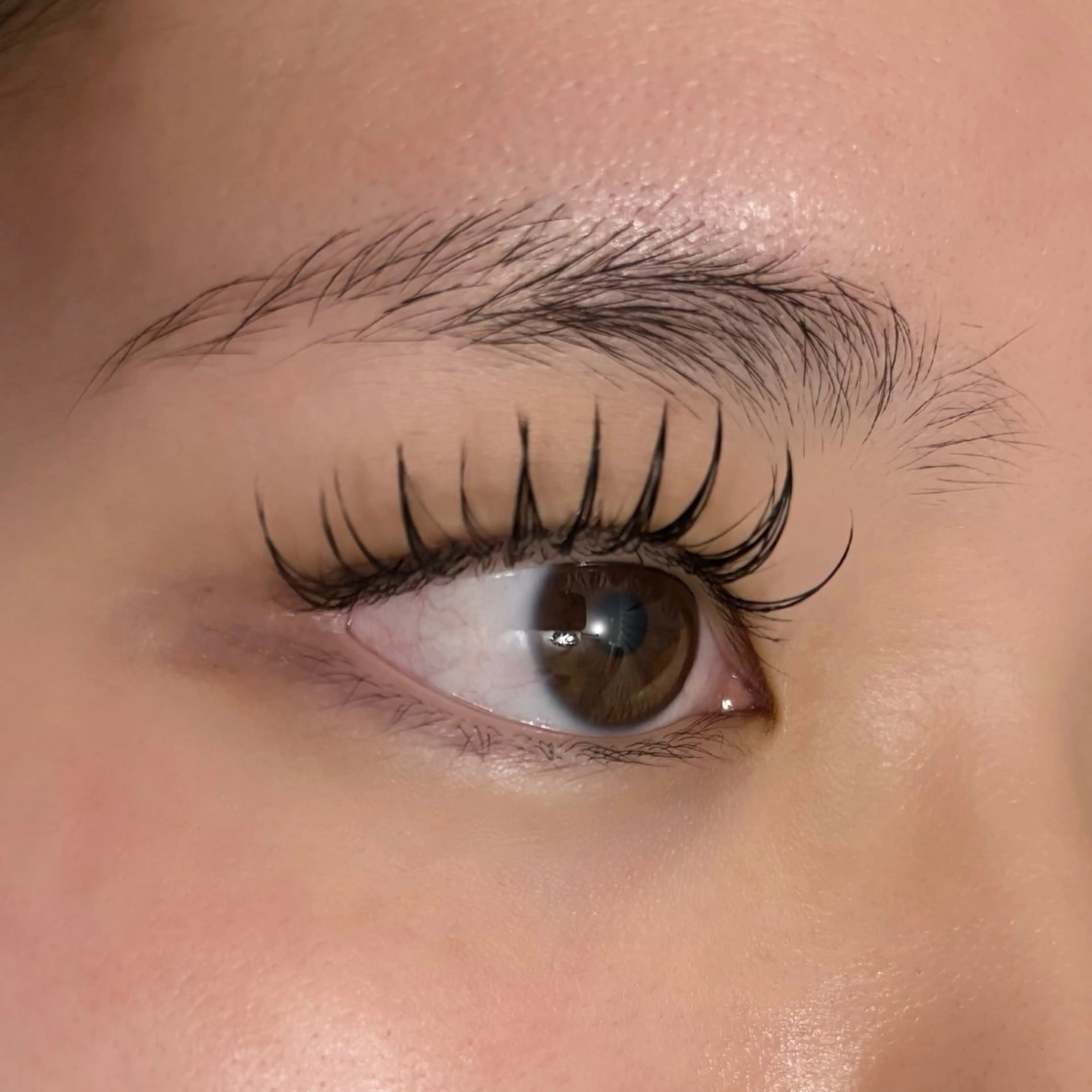 マツエク・マツパ 艶髪カラー💙ྀི/ アイ兼任👀/ミナルのヘアスタイル