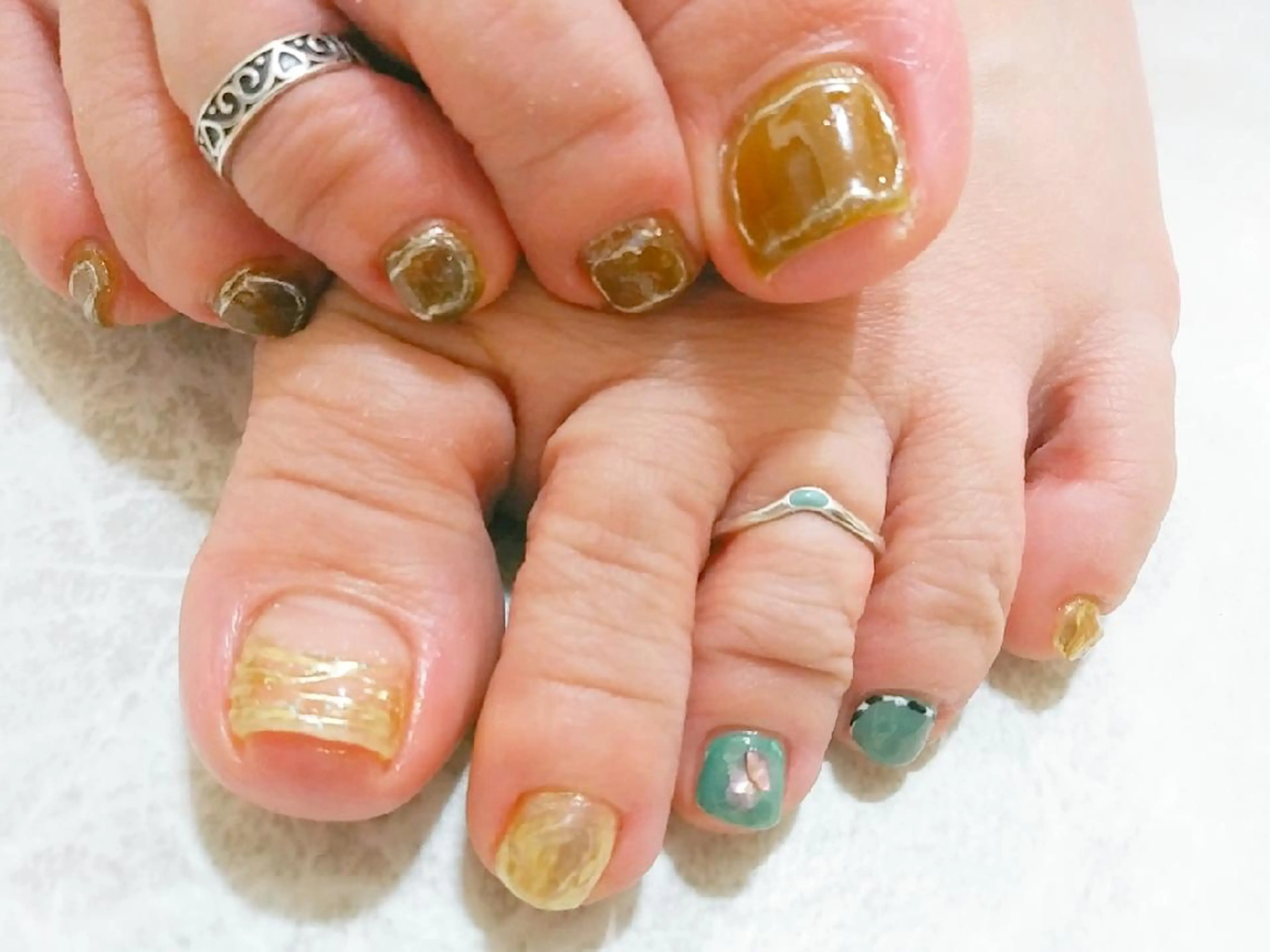 ネイル フットネイル ハンドネイル フットネイル Lupinus所属・Lupinus ルピナスのネイルデザイン