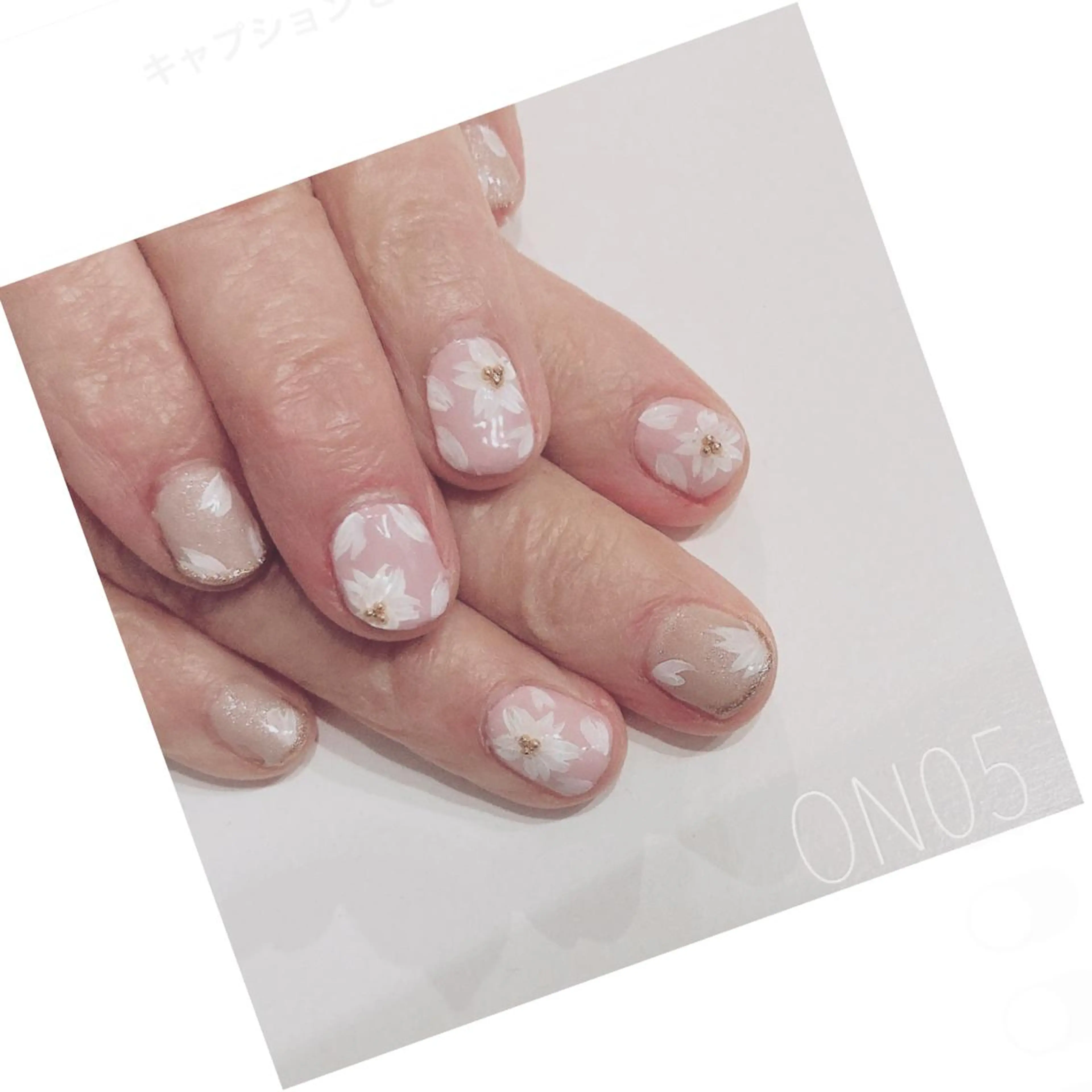 ネイル 園 寛子 （ネイリスト）のネイルデザイン