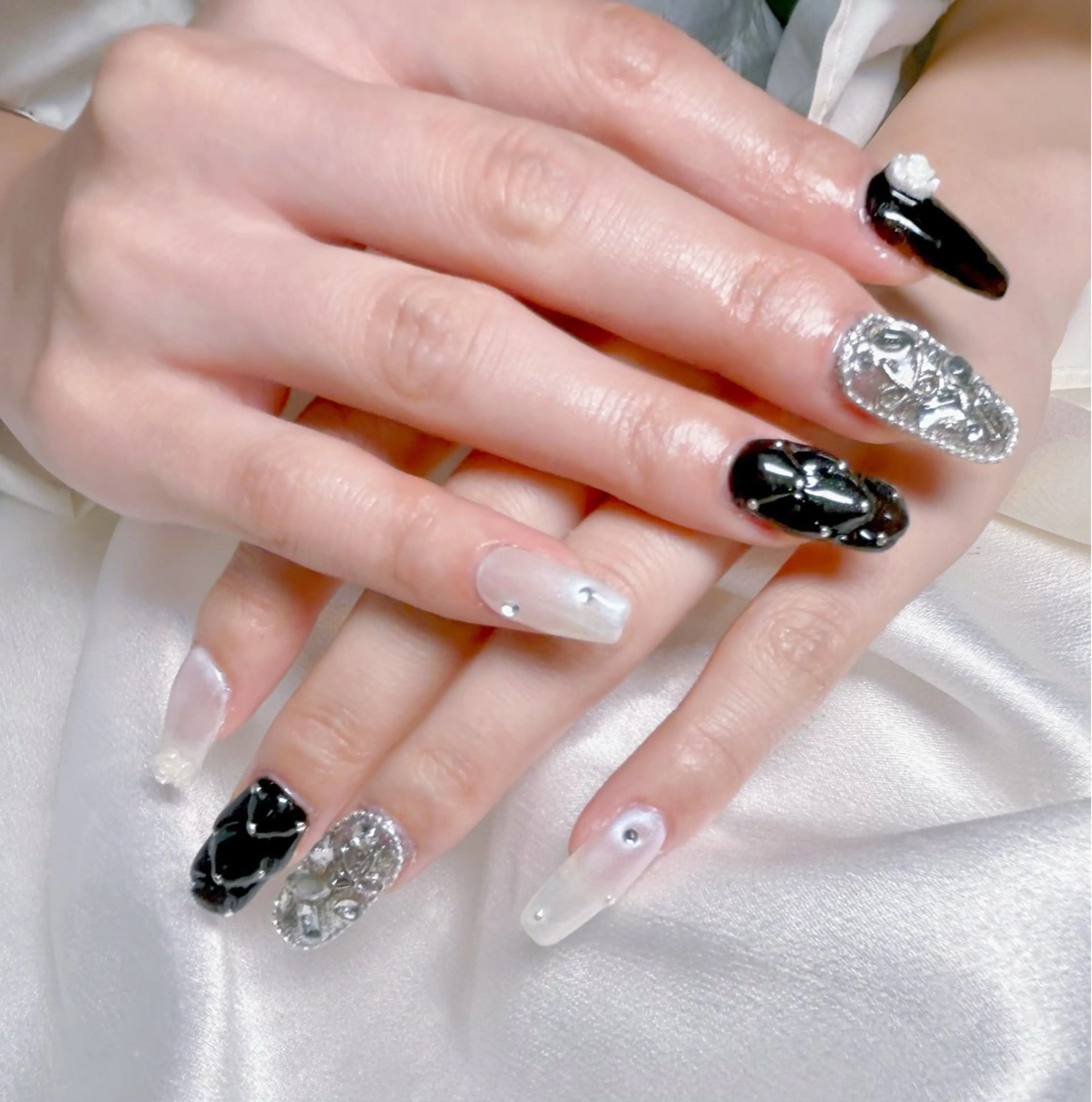 ネイル ハンドネイル コウ ヨウのネイルデザイン