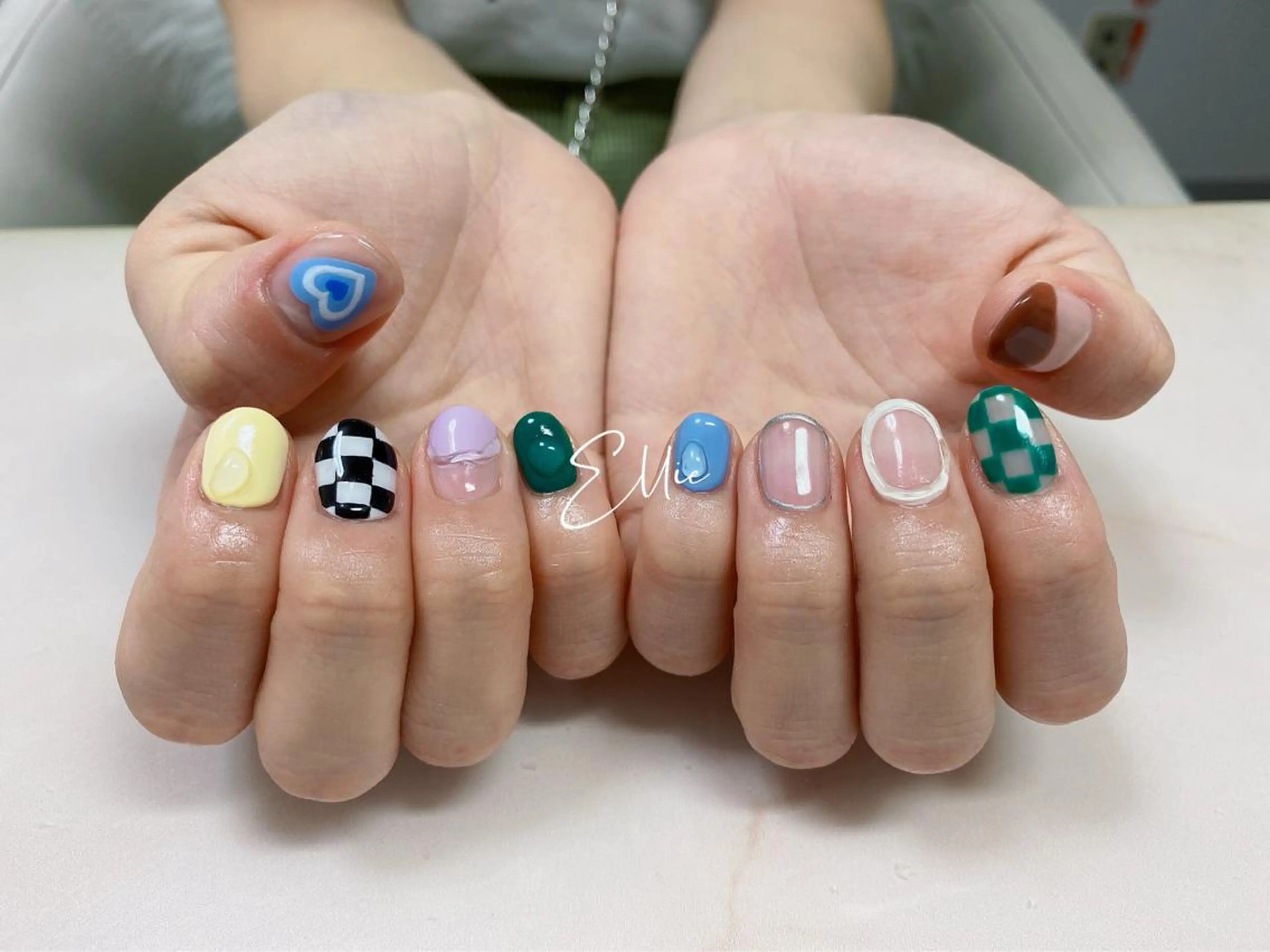 ネイル ハンドネイル ハンドケア ♡Ellie ♡のネイルデザイン