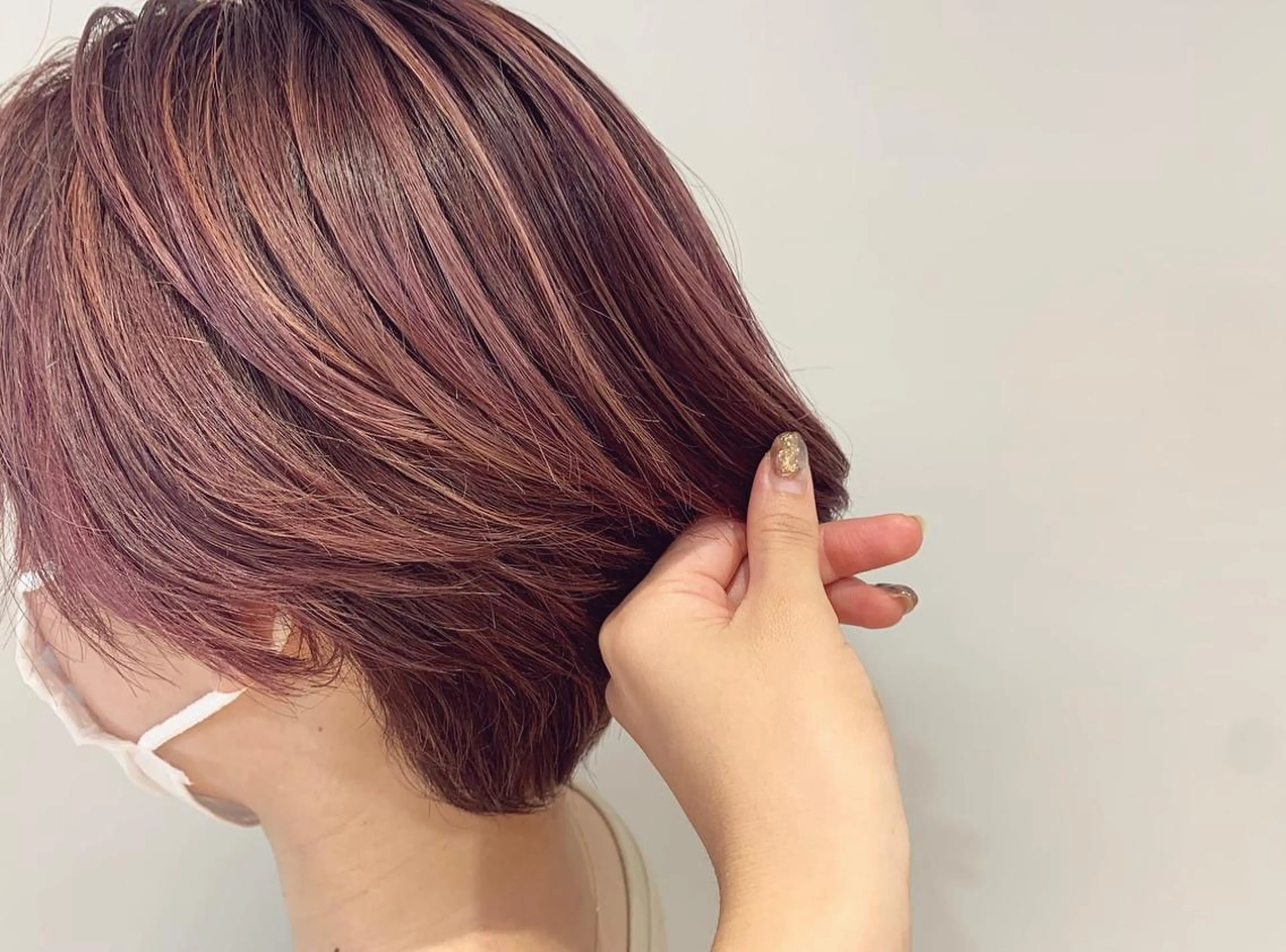 ショート カラー ヘアアレンジ ハイライトカラー ピンクカラー ピンクパープル パープルカラー ハイライト ヘアカラー たかいわ みきのヘアスタイル