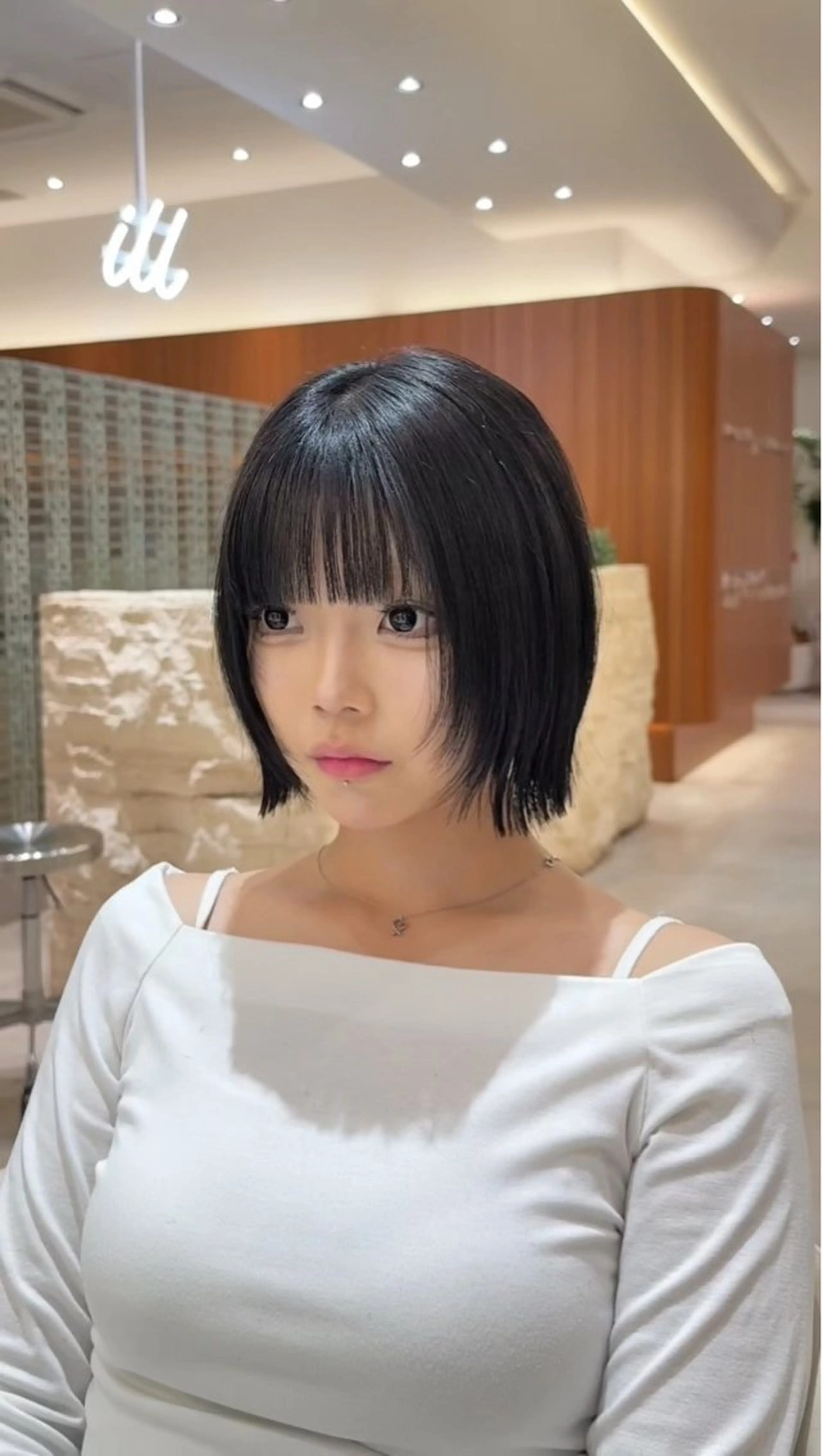 ミディアム 切りっぱなしボブ ショートボブ ボブレイヤー ボブ くびれヘア カット トリートメント 田中航平/渋谷ボブ/ レイヤーボブのヘアスタイル