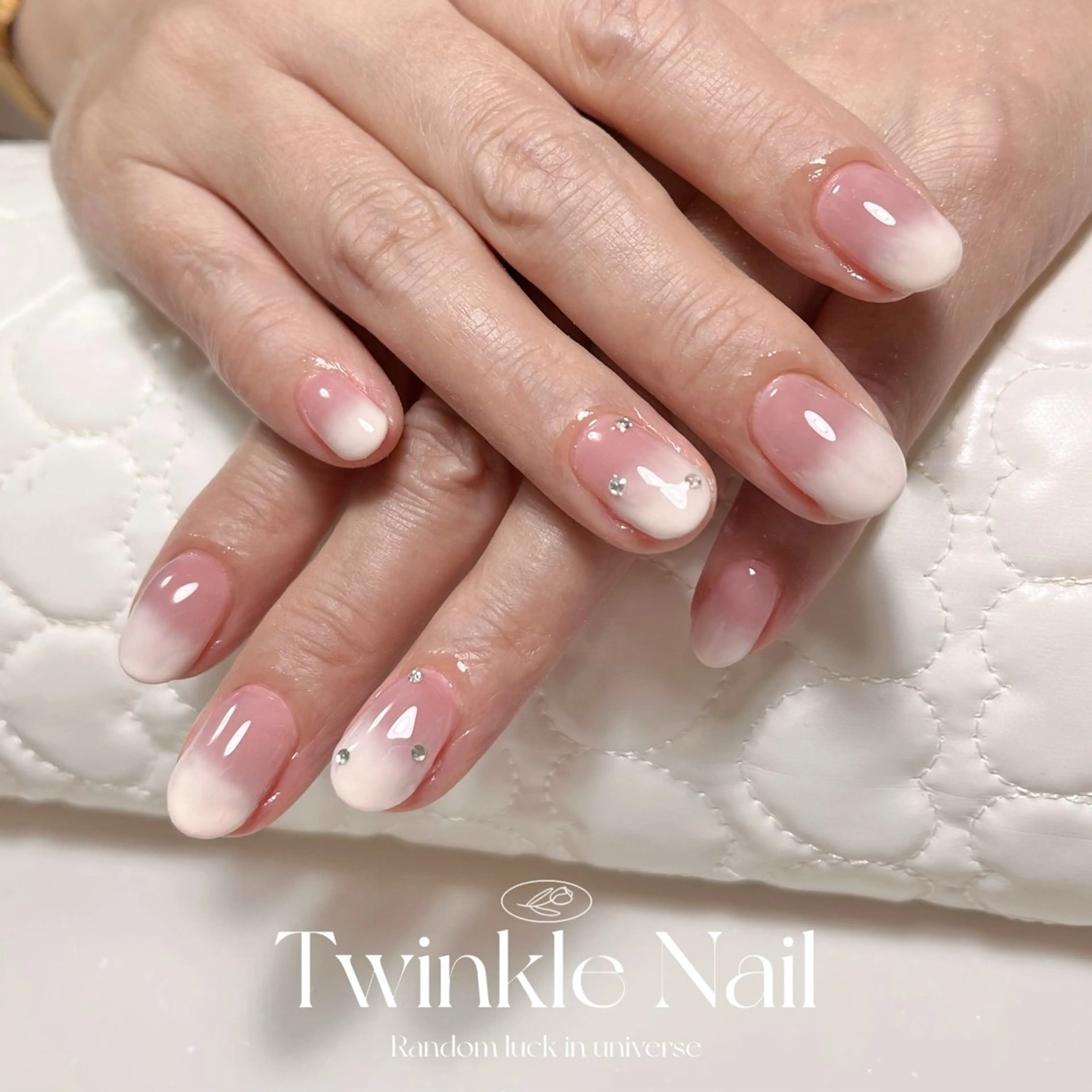 ネイル ガーリー キラキラネイル シンプルネイル Twinkle Nail Kuboのネイルデザイン